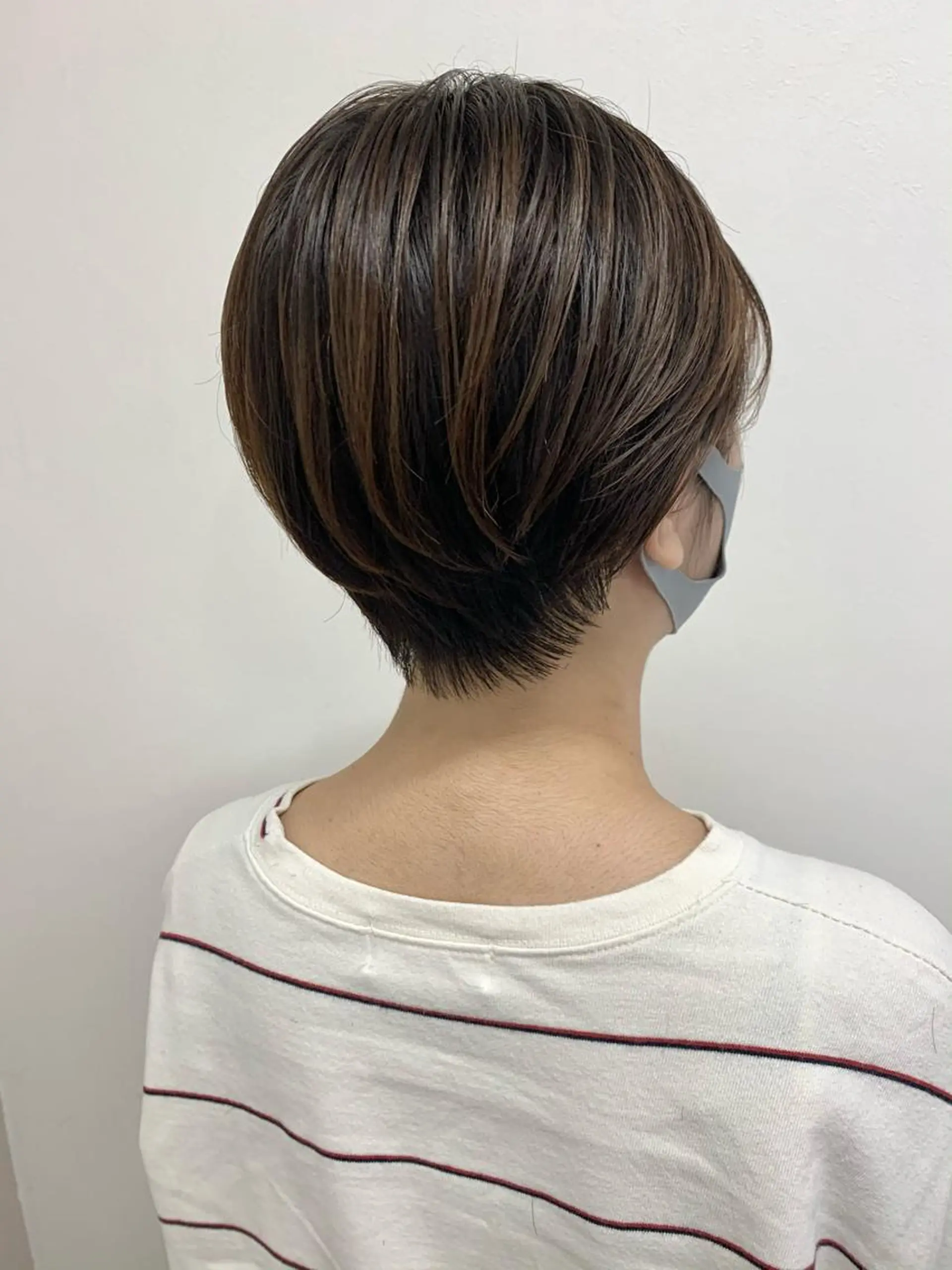 ショート カット 肌に馴染む暗髪 梅田・増田のヘアスタイル