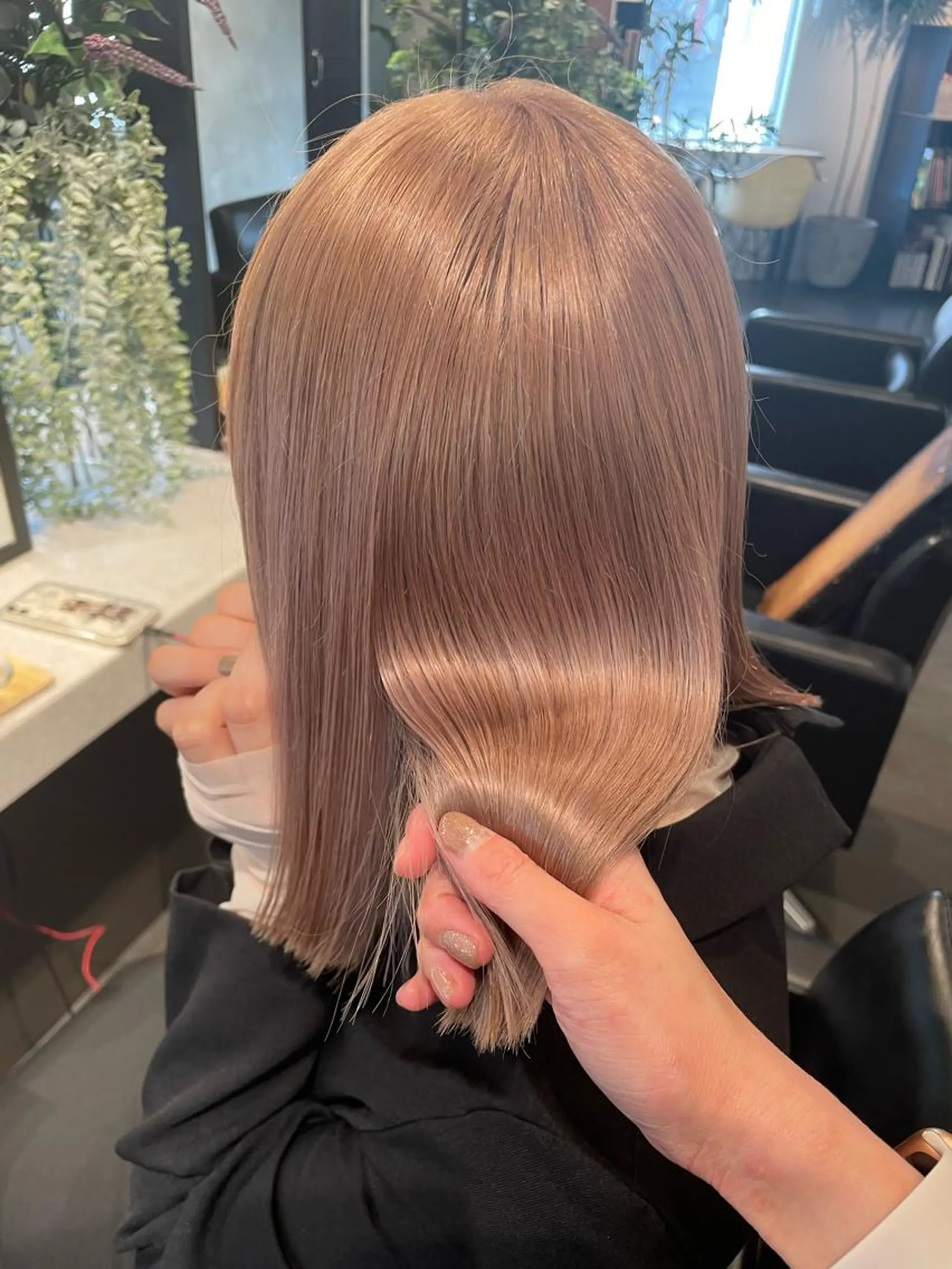 ミディアム カラー 大人girly🛋️ 🤍yukakoのヘアスタイル