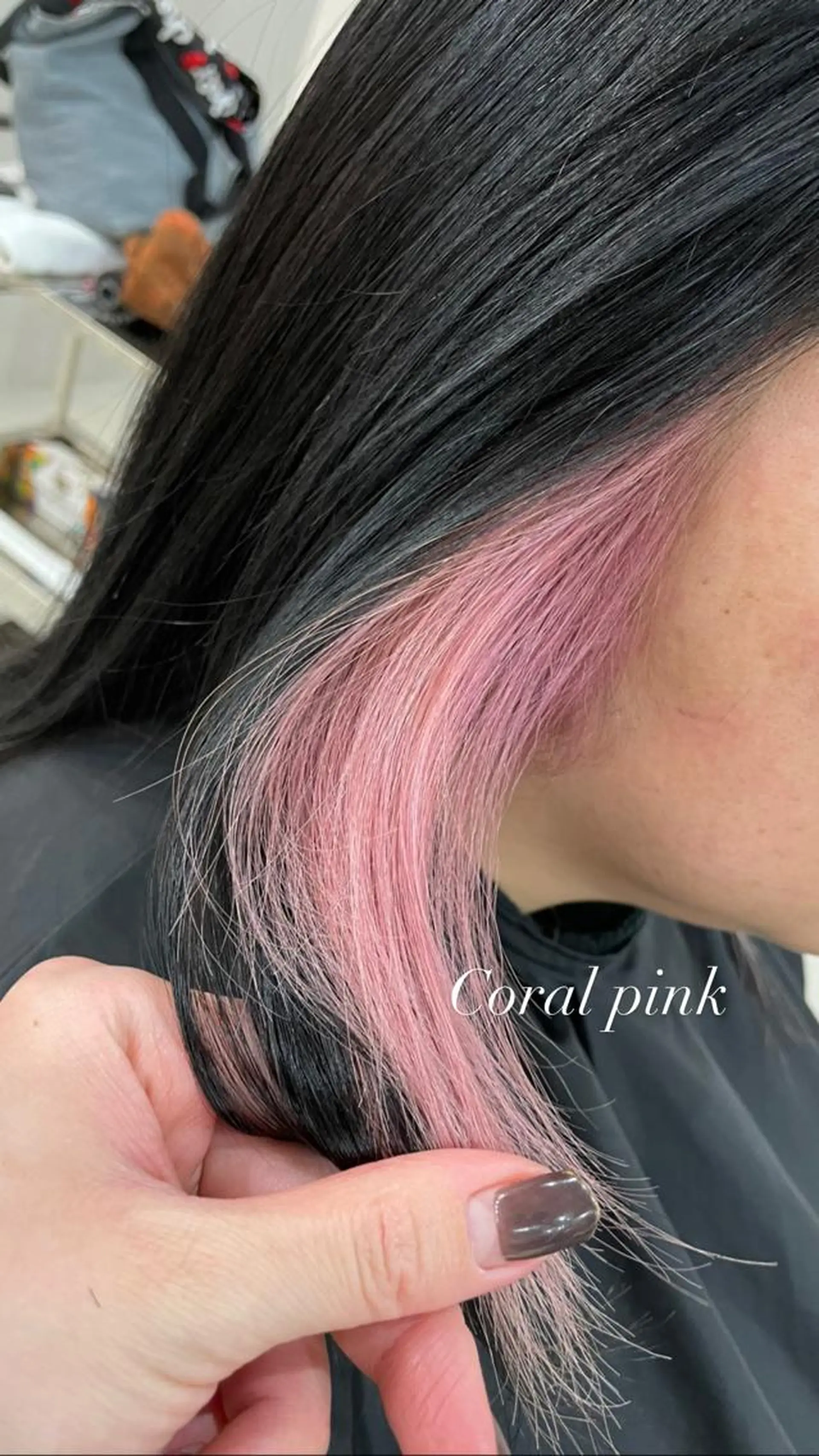 ショート ヘアカラー 鈴木 妃帆未のヘアスタイル