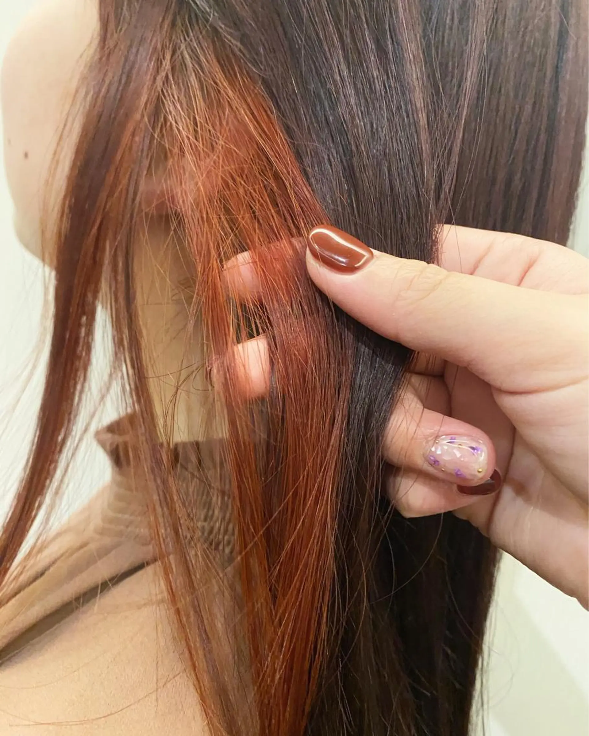 カラー インナーカラー レッドカラー ゆ ずのヘアスタイル