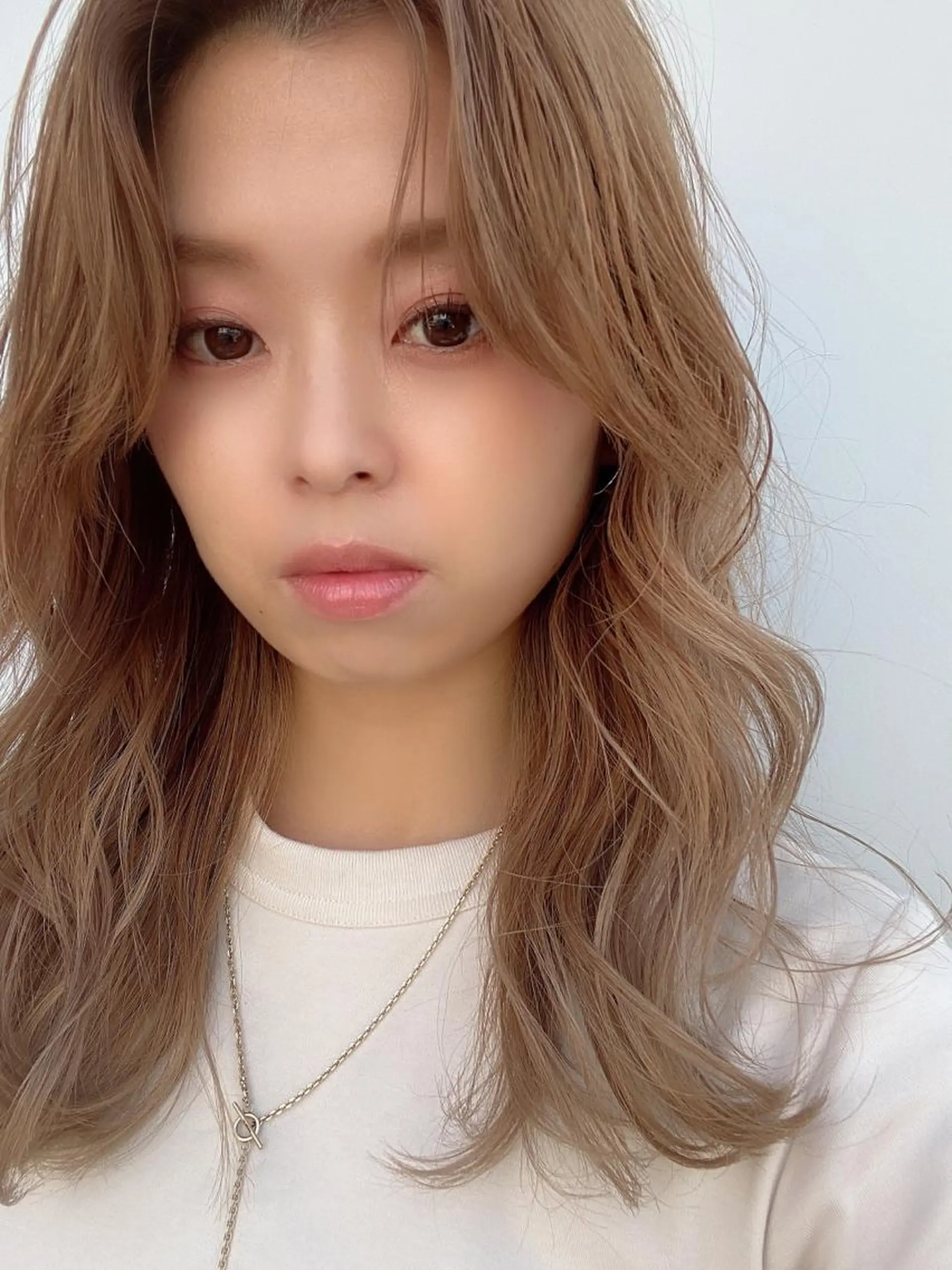 セミロング カット ヘアカラー トリートメント ヘッドスパ 小田 莉加子のヘアスタイル