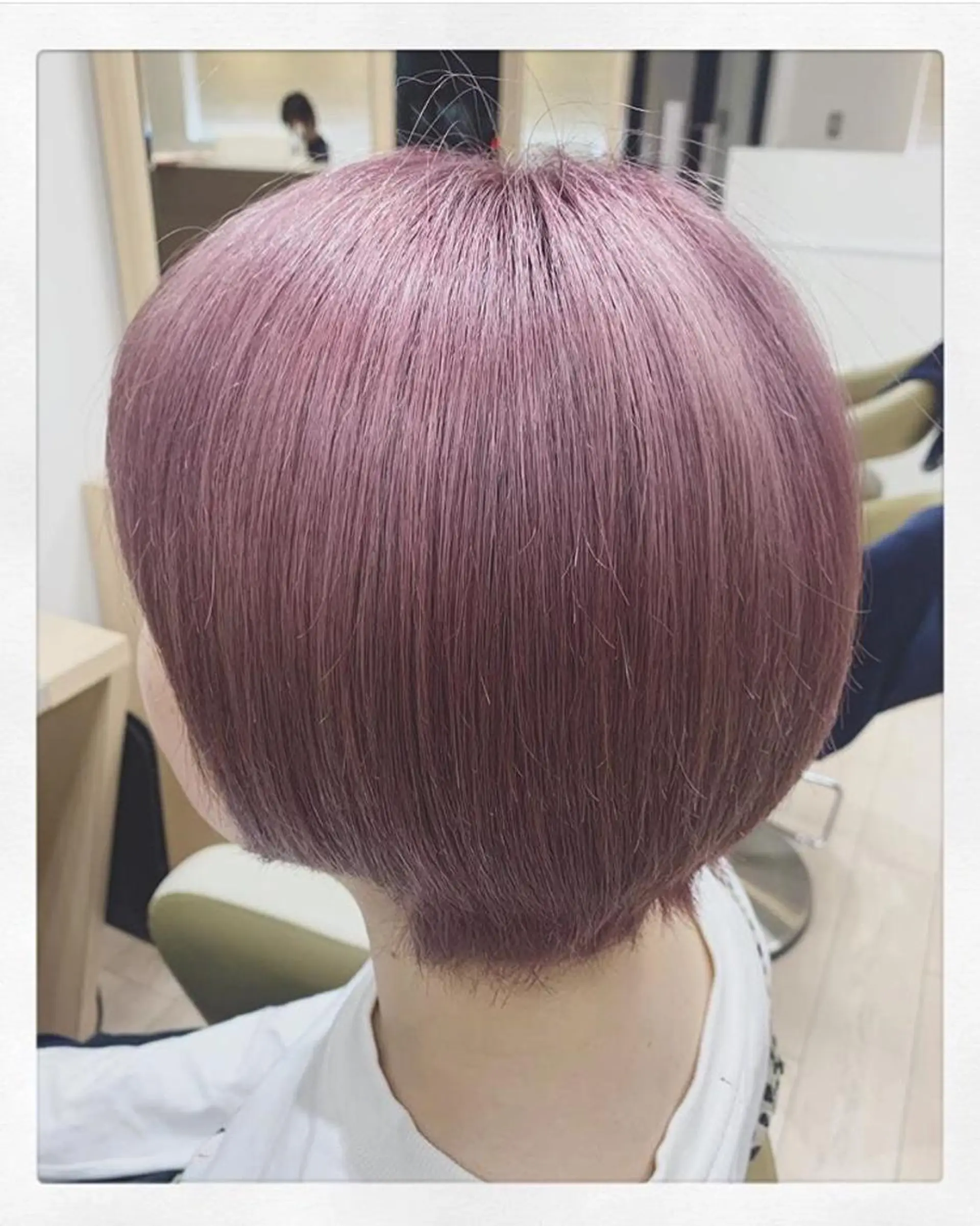 ショート カラー iizuka akiのヘアスタイル