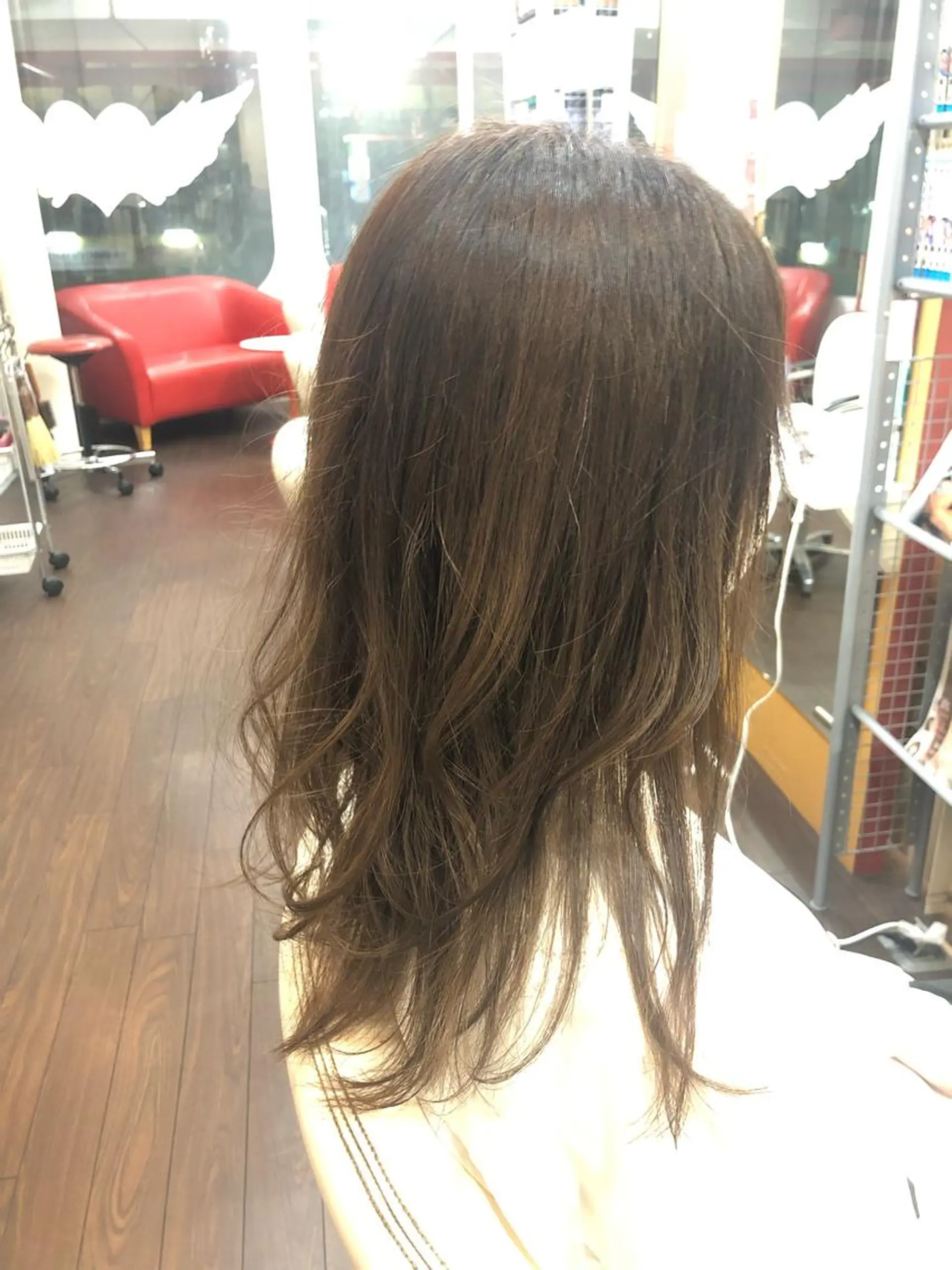 セミロング レイヤーカット カット まさき✂︎ブリーチ／ デザインカラーのヘアスタイル