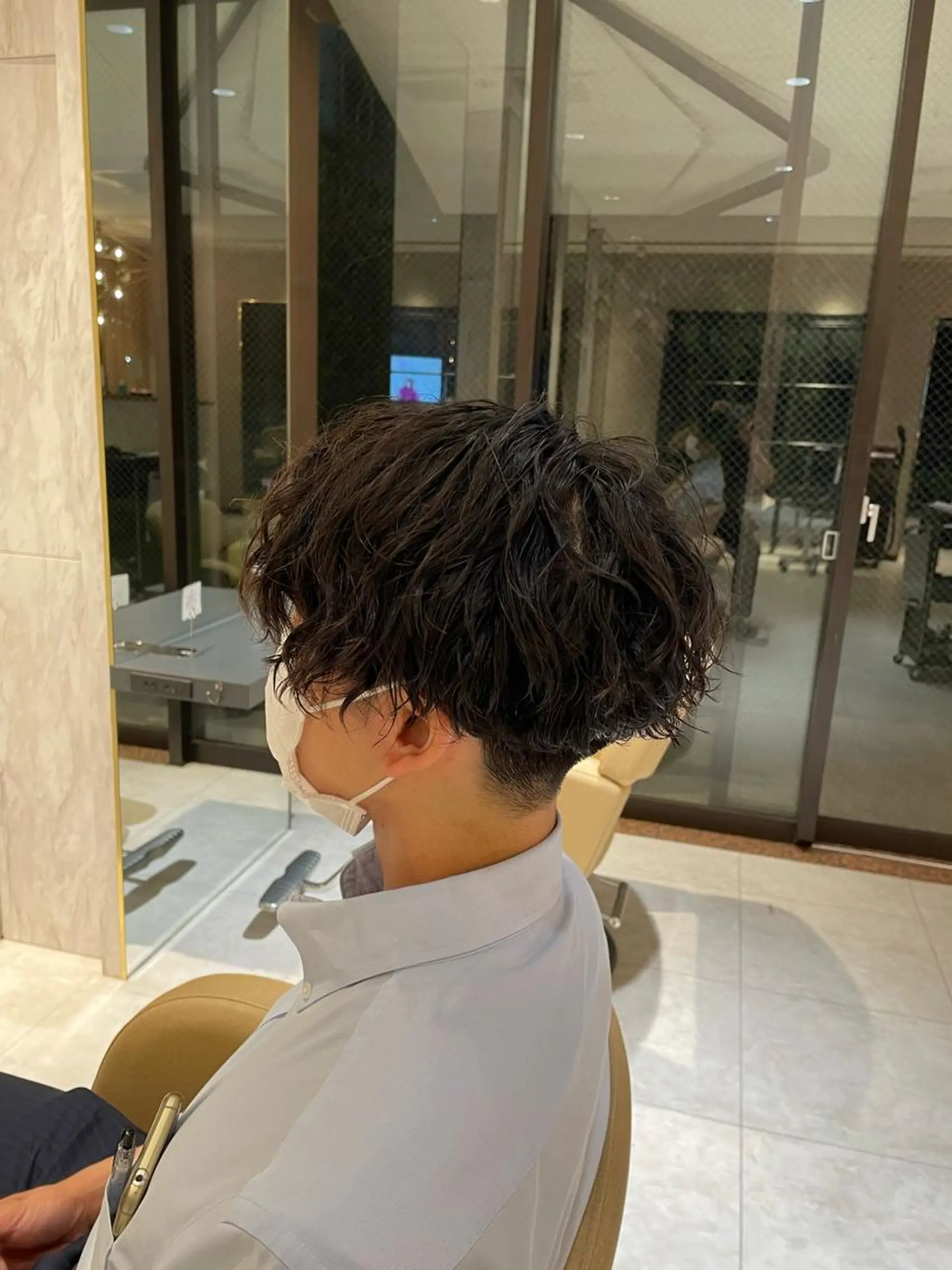 ショート パーマ メンズ センターパート メンズパーマ ツイストスパイラルパーマ スパイラルパーマ メンズ専門美容師✂︎ 大庭勝己のヘアスタイル