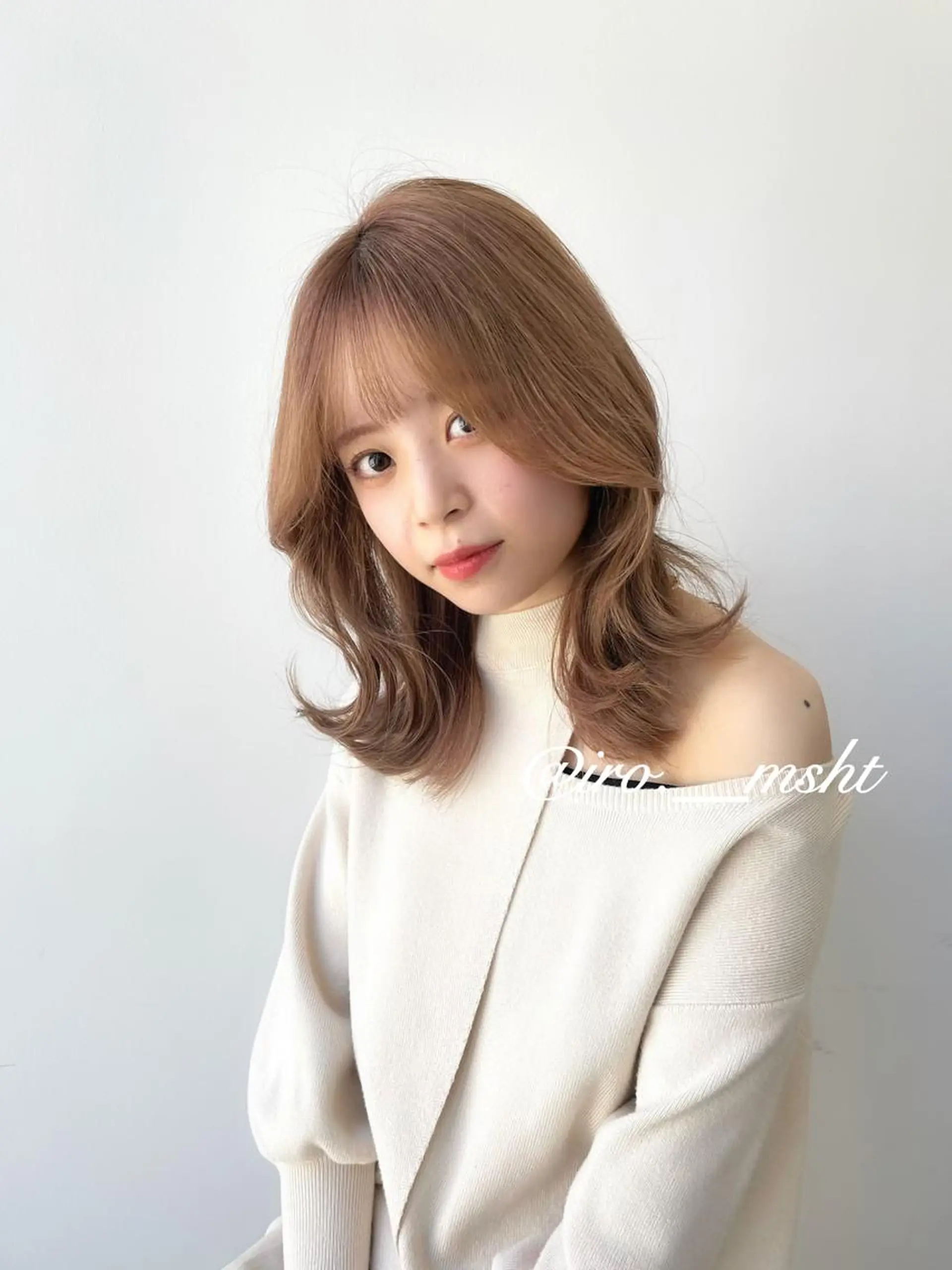 ミディアム カラー 本格韓国ヘア🇰🇷 【uni】キューさんのヘアスタイル