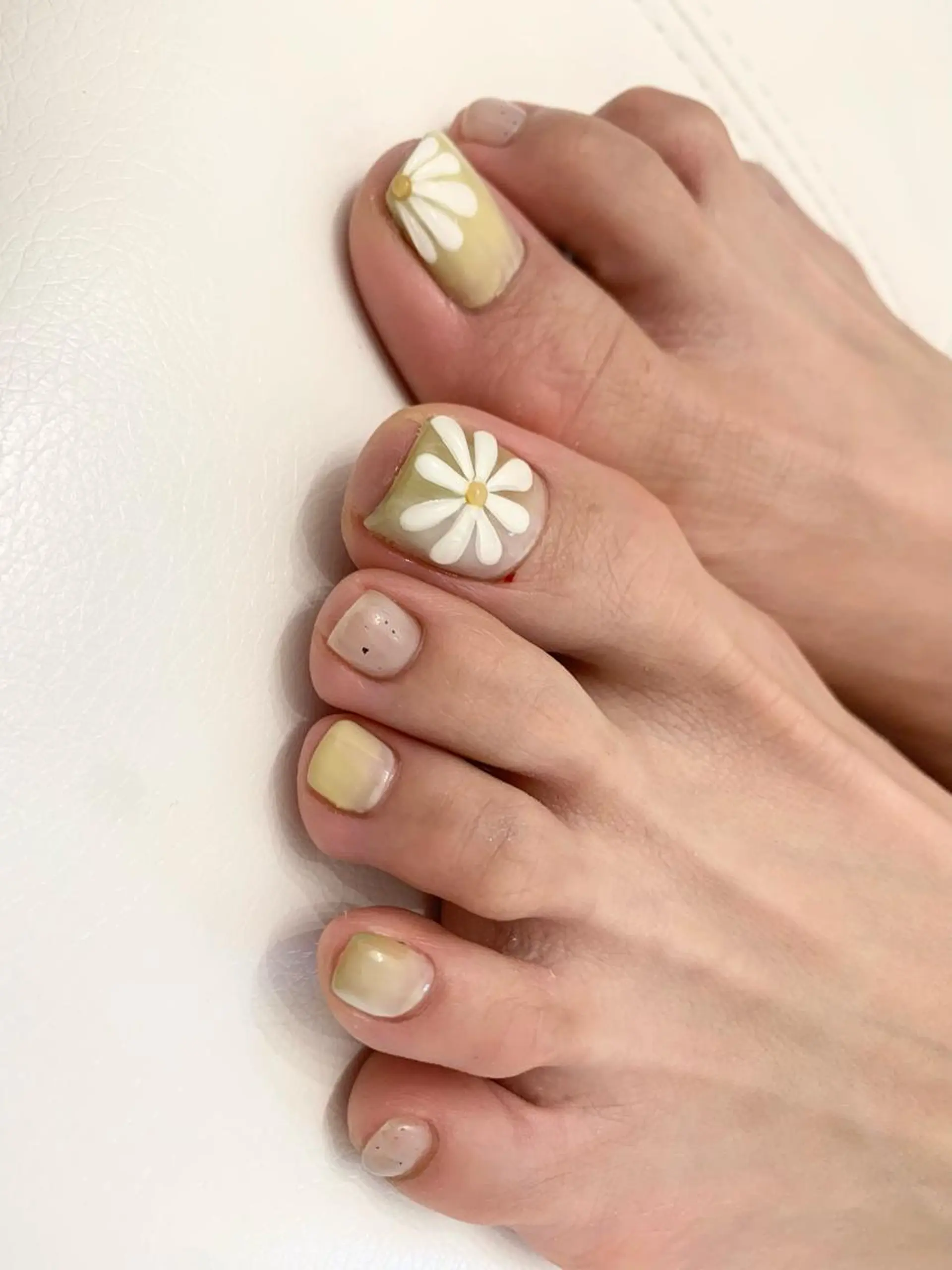 ネイル komorebi. 小峯 真実のネイルデザイン