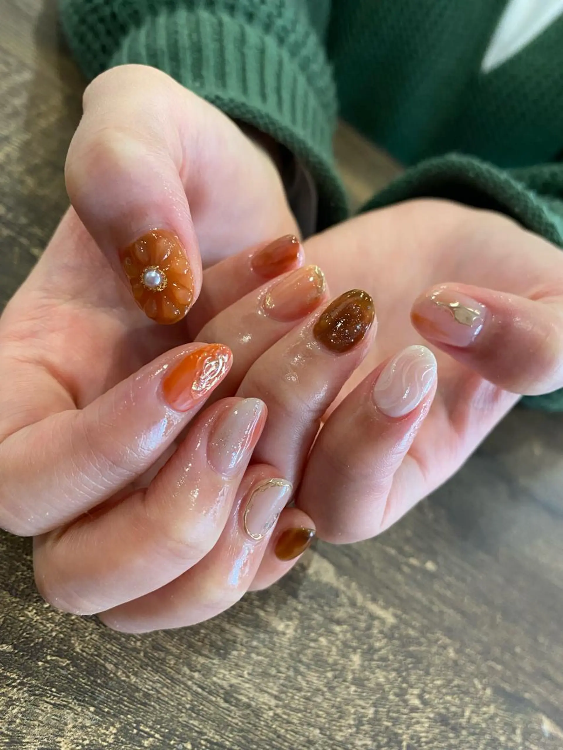 ネイル ニュアンスネイル Cleo伏見店🌿 Momokaのネイルデザイン