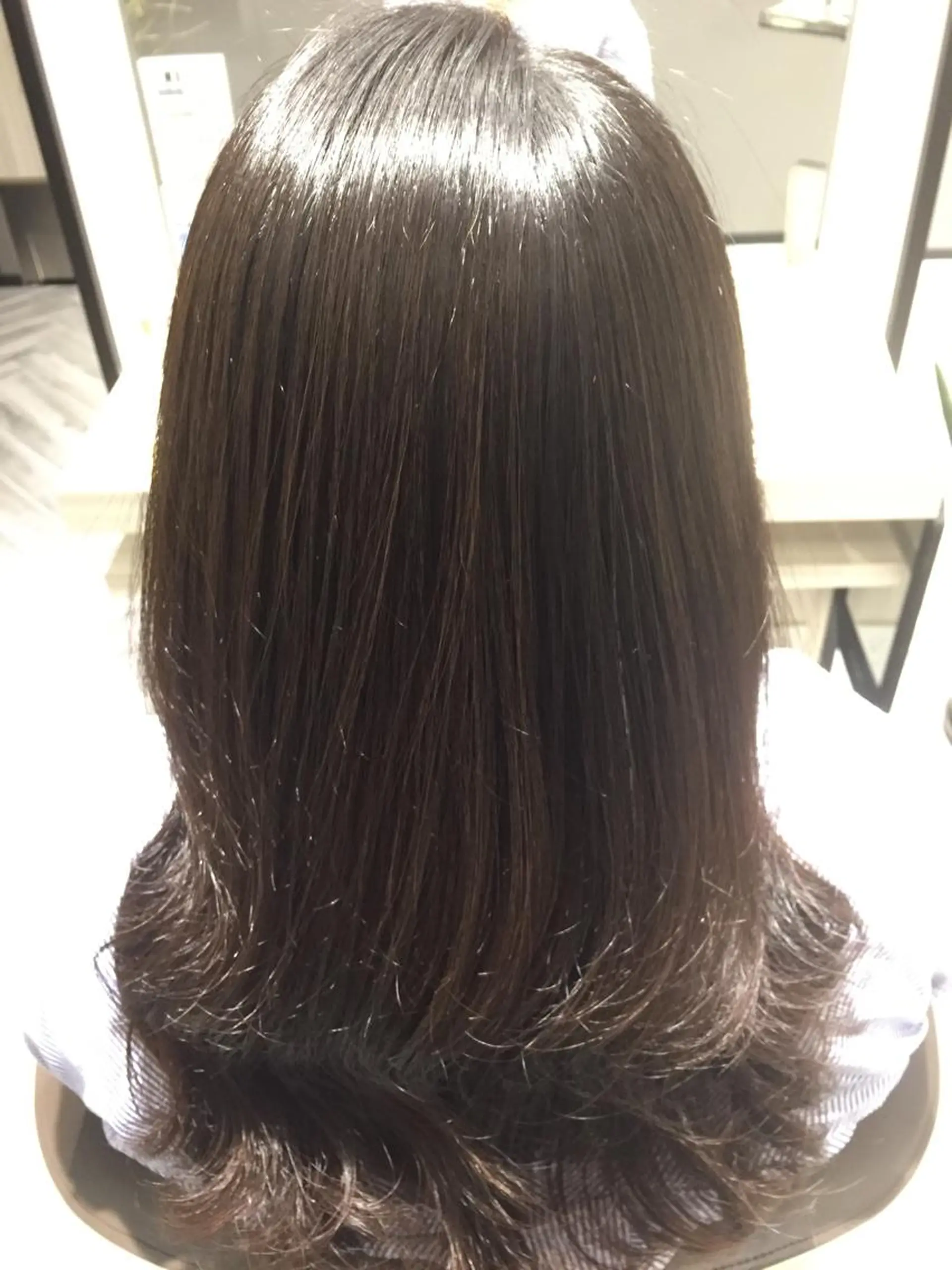 ロング トリートメント 岡田 夏実のヘアスタイル