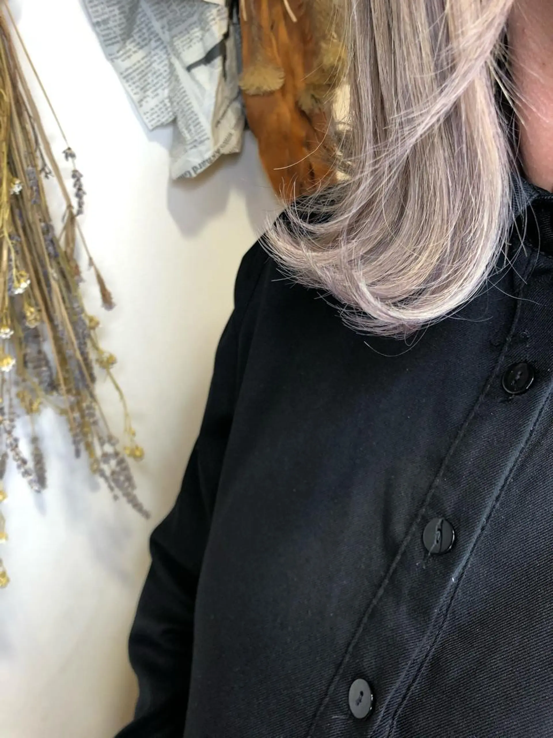 ミディアム カラー ベージュカラー ホワイトベージュ ヘアカラー トリートメント 松佐 ゆかりのヘアスタイル