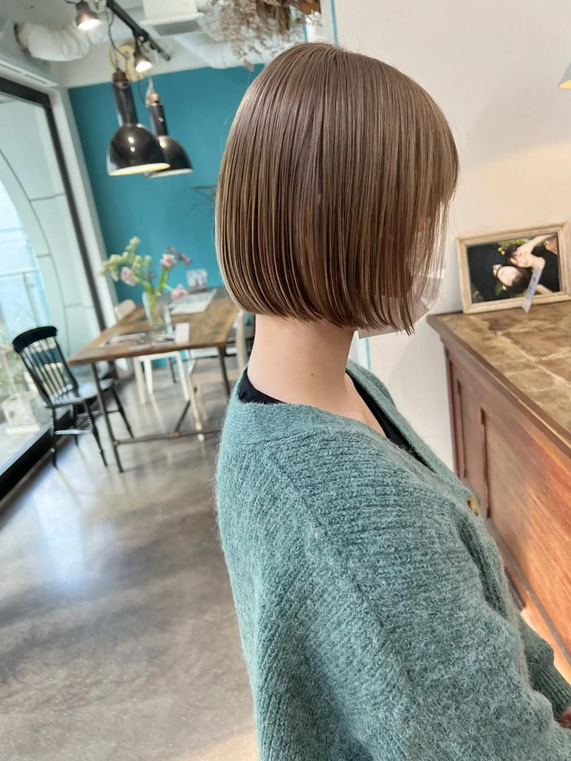 ショート カラー ベージュカラー ブリーチ ブラウンカラー ブラウンベージュ ケアブリーチ カット ヘアカラー 千葉 郁也のヘアスタイル