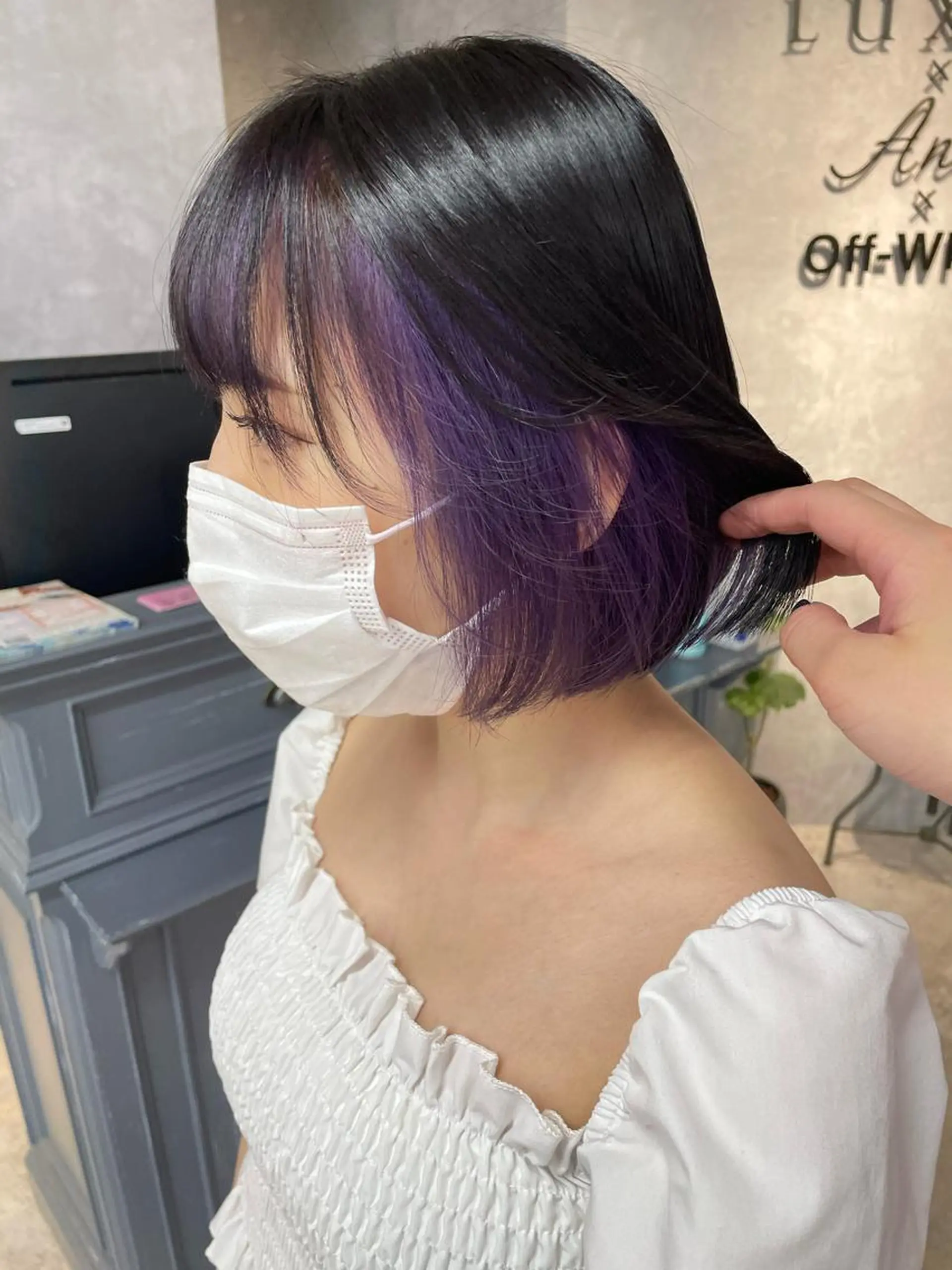 ミディアム Cielro/ダブル カラー/西田咲希のヘアスタイル