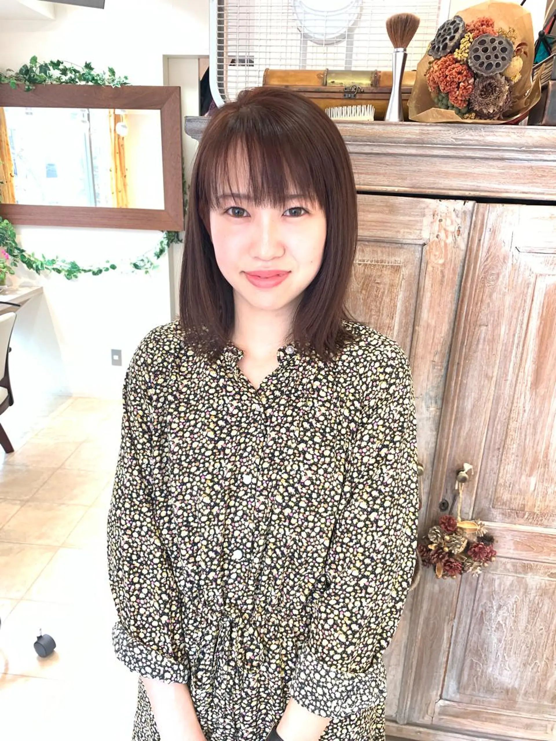 セミロング nishimura makotoのヘアスタイル