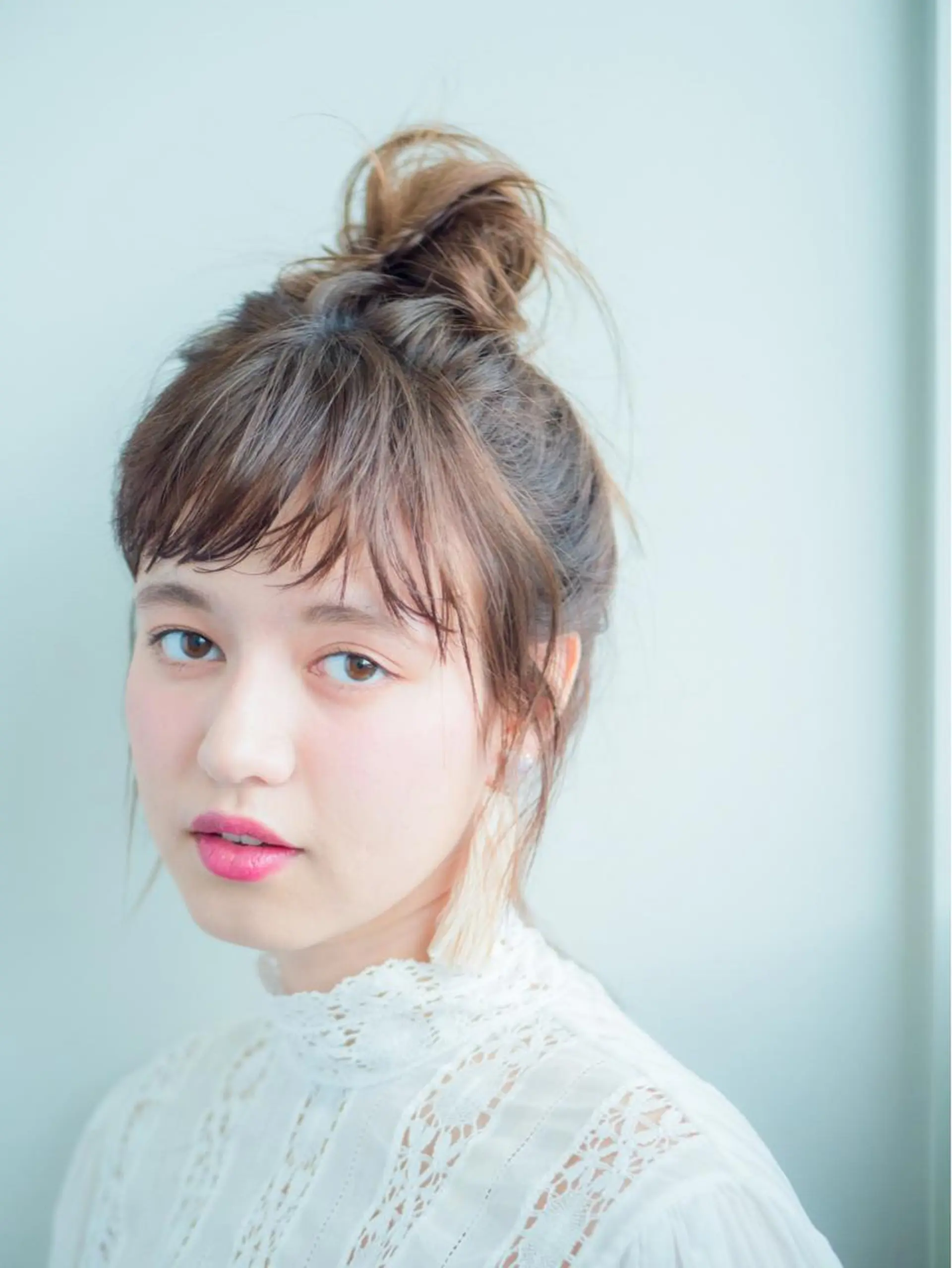 ミディアム カラー ヘアアレンジ お団子ヘア 水口 英里のヘアスタイル