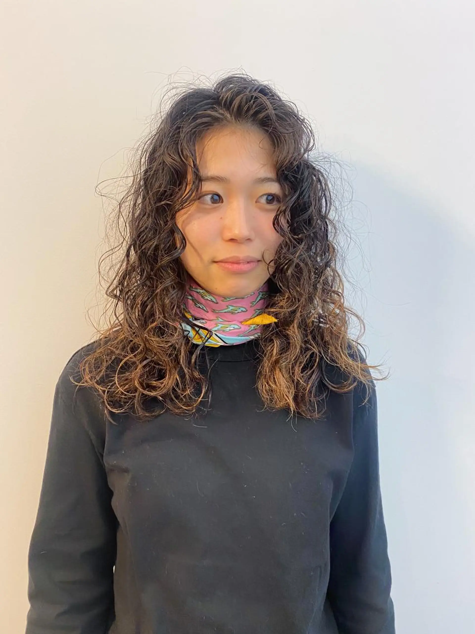 セミロング パーマ セミロングパーマ 大石 沙季のヘアスタイル