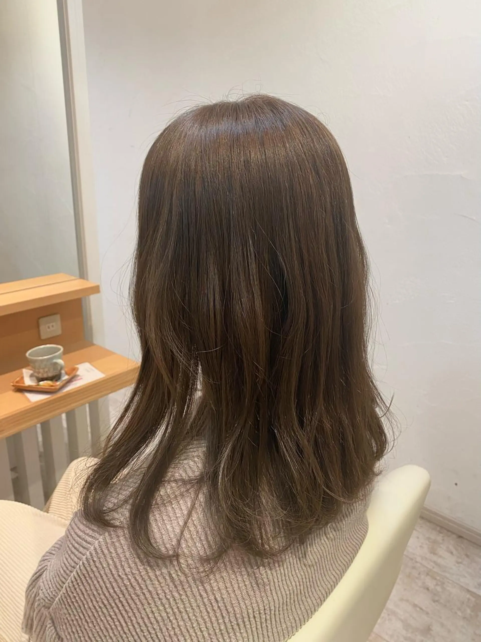 ロング カラー ブリーチ ケアブリーチ 透明感カラー ダブルカラー イヤリングカラー ブリーチなしWカラー /酸性ストレート河本のヘアスタイル