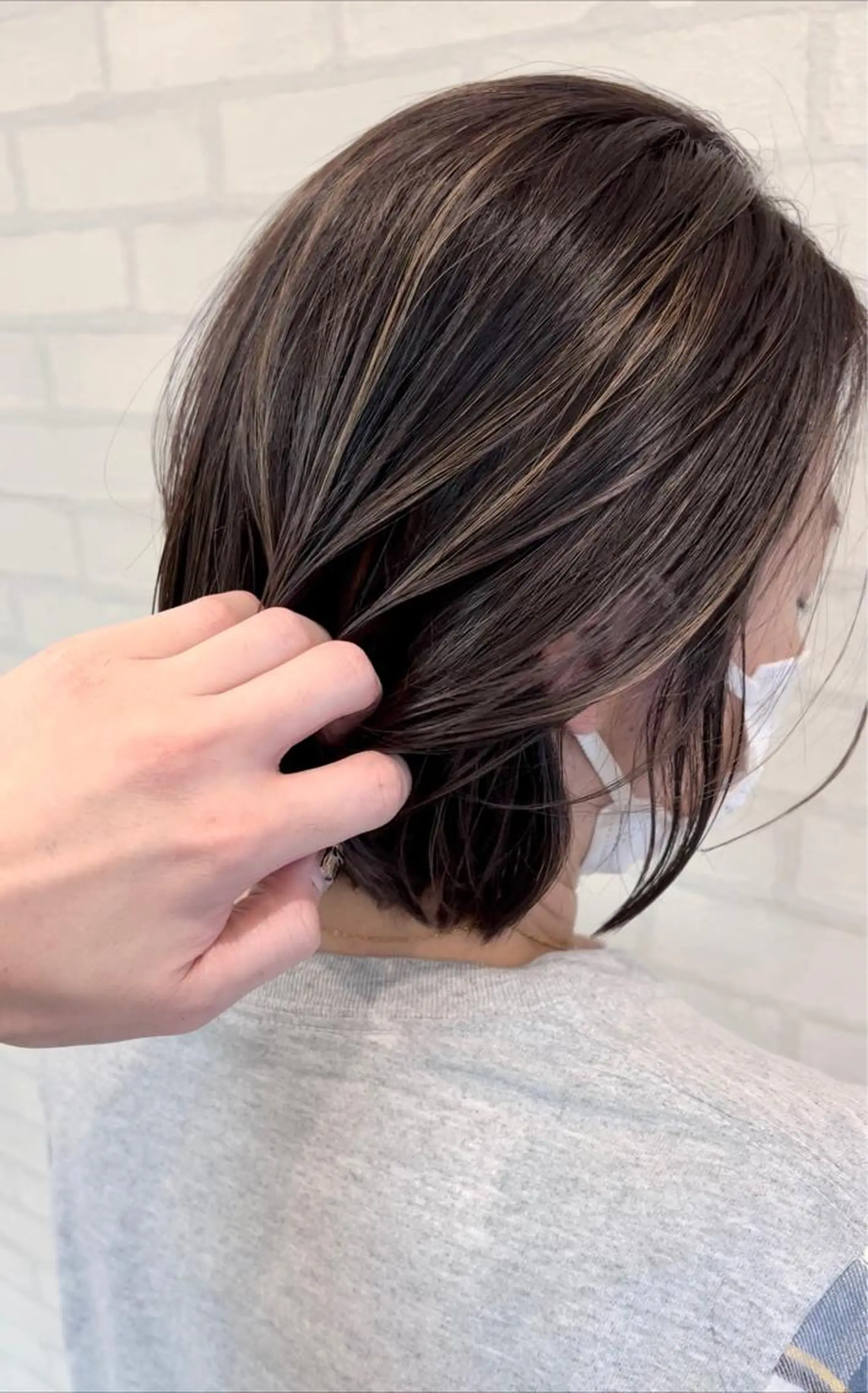 ショート カラー ブリーチ ケアブリーチ ハイライトカラー ハイライト 髪質改善 ヘアカラー 白髪世代の悩み解決 阿部耕大のヘアスタイル