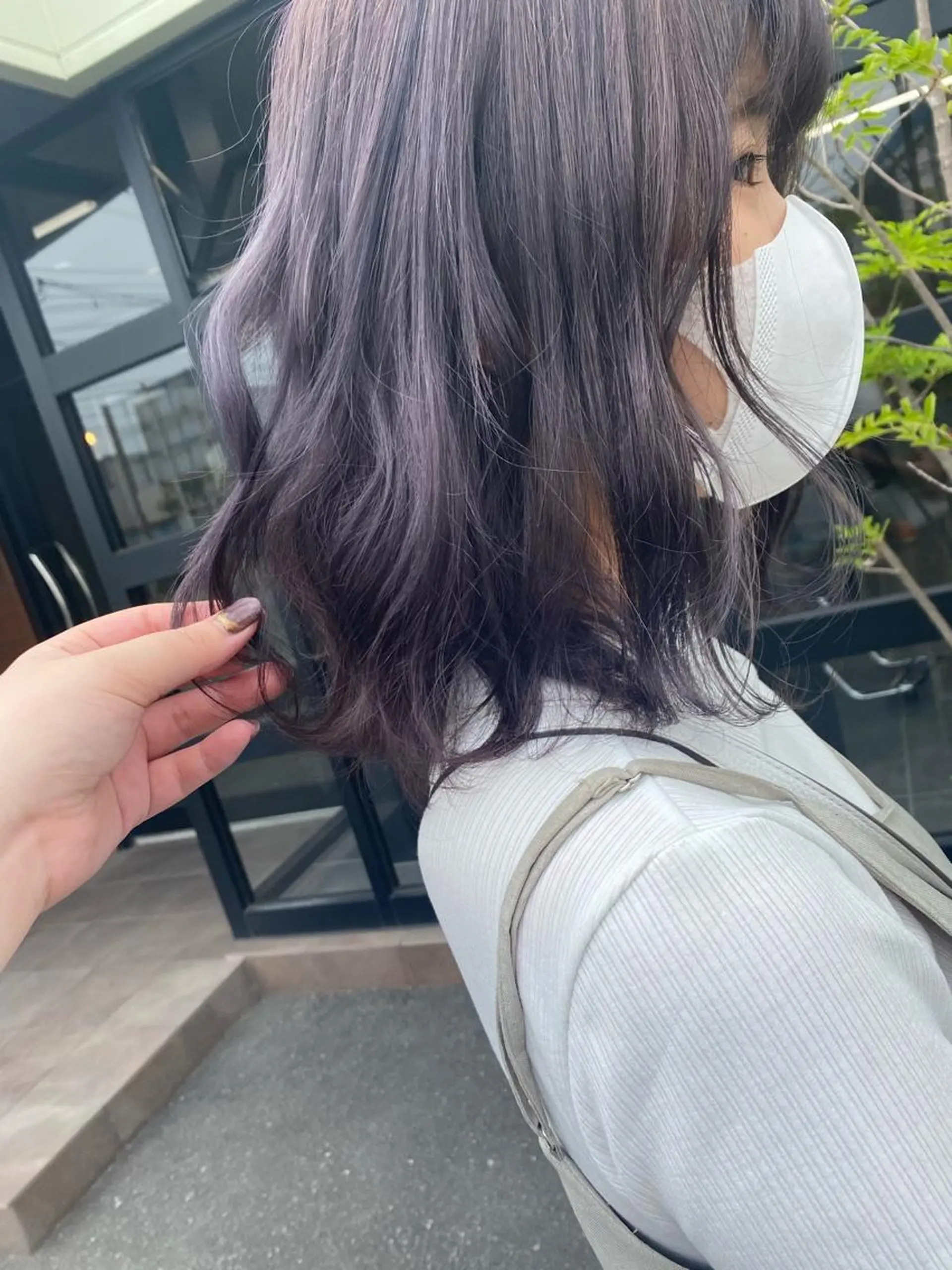 ミディアム maco 艶感ハイトーン🦋のヘアスタイル