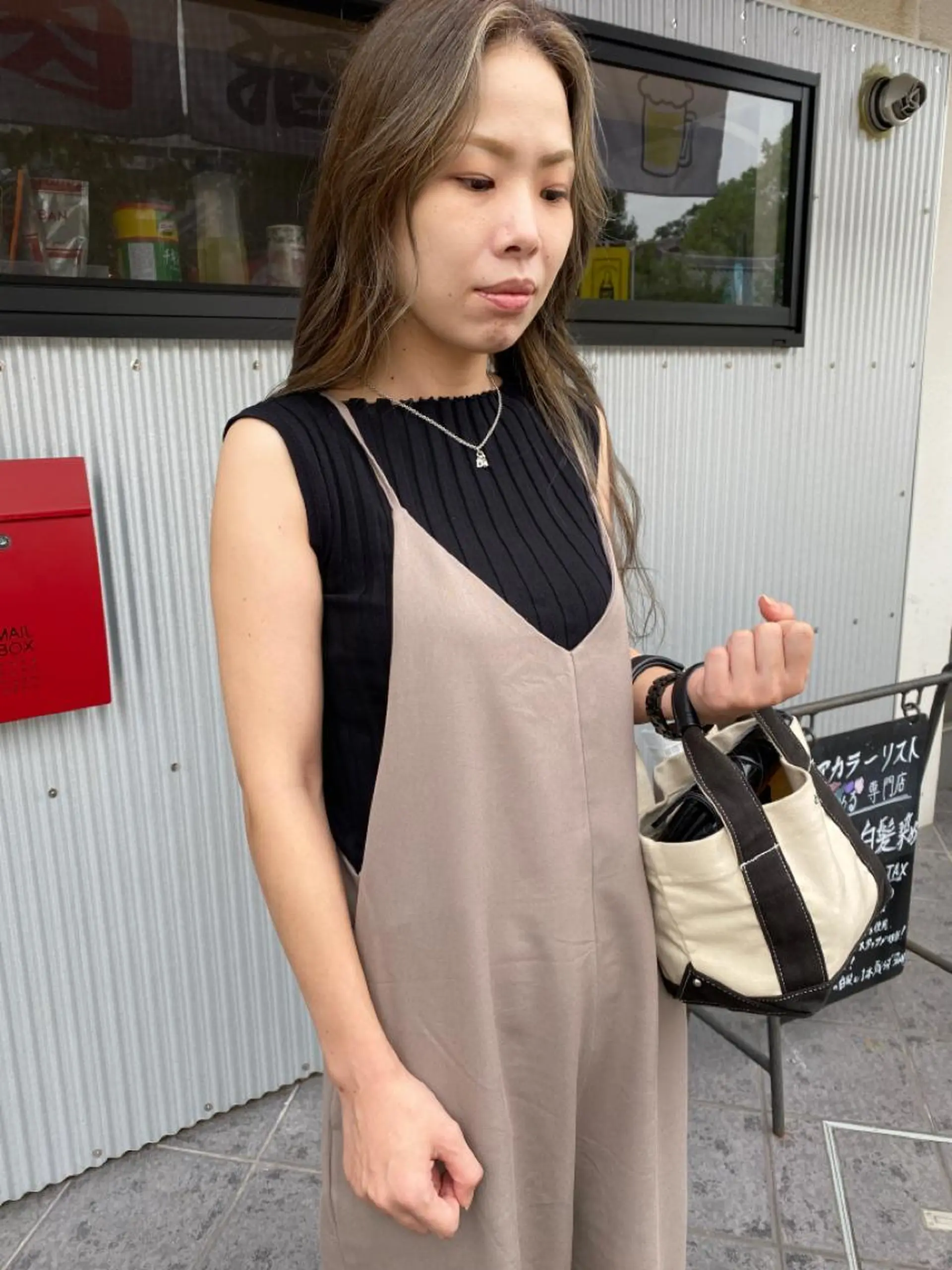 セミロング カラー ブリーチカラー 美髪矯正takaraのヘアスタイル