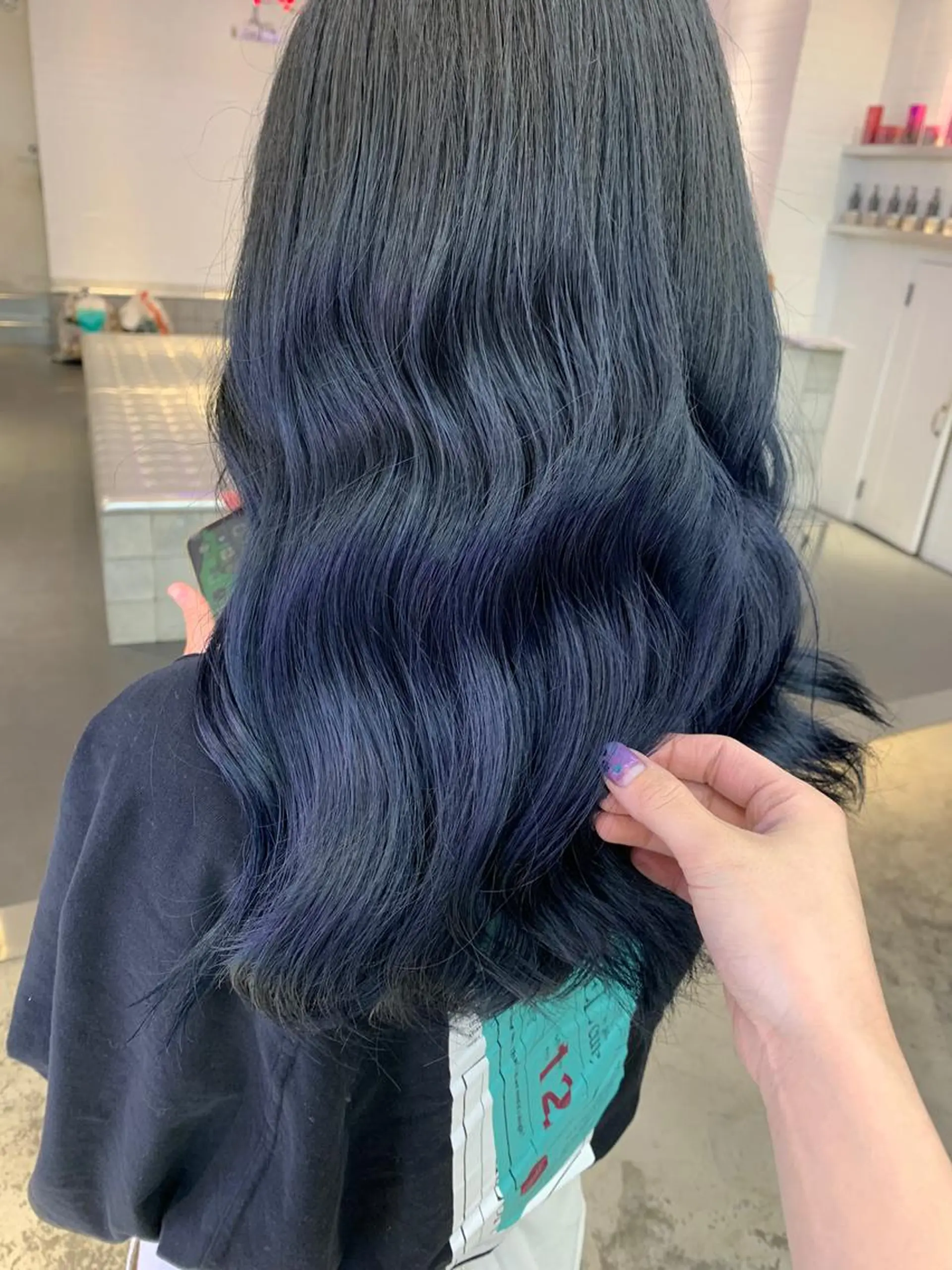 ミディアム ﾚｲﾔｰ🩵透明感 ೀユイ🌙のヘアスタイル