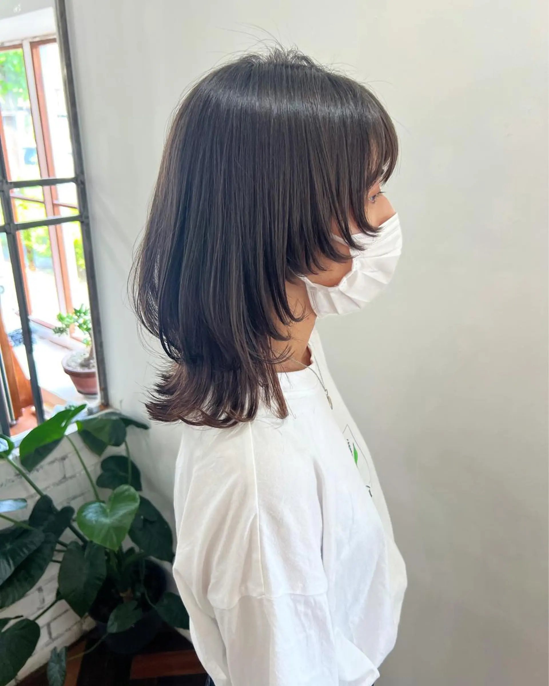 ミディアム ウルフカット カット WATANABE MISAKIのヘアスタイル