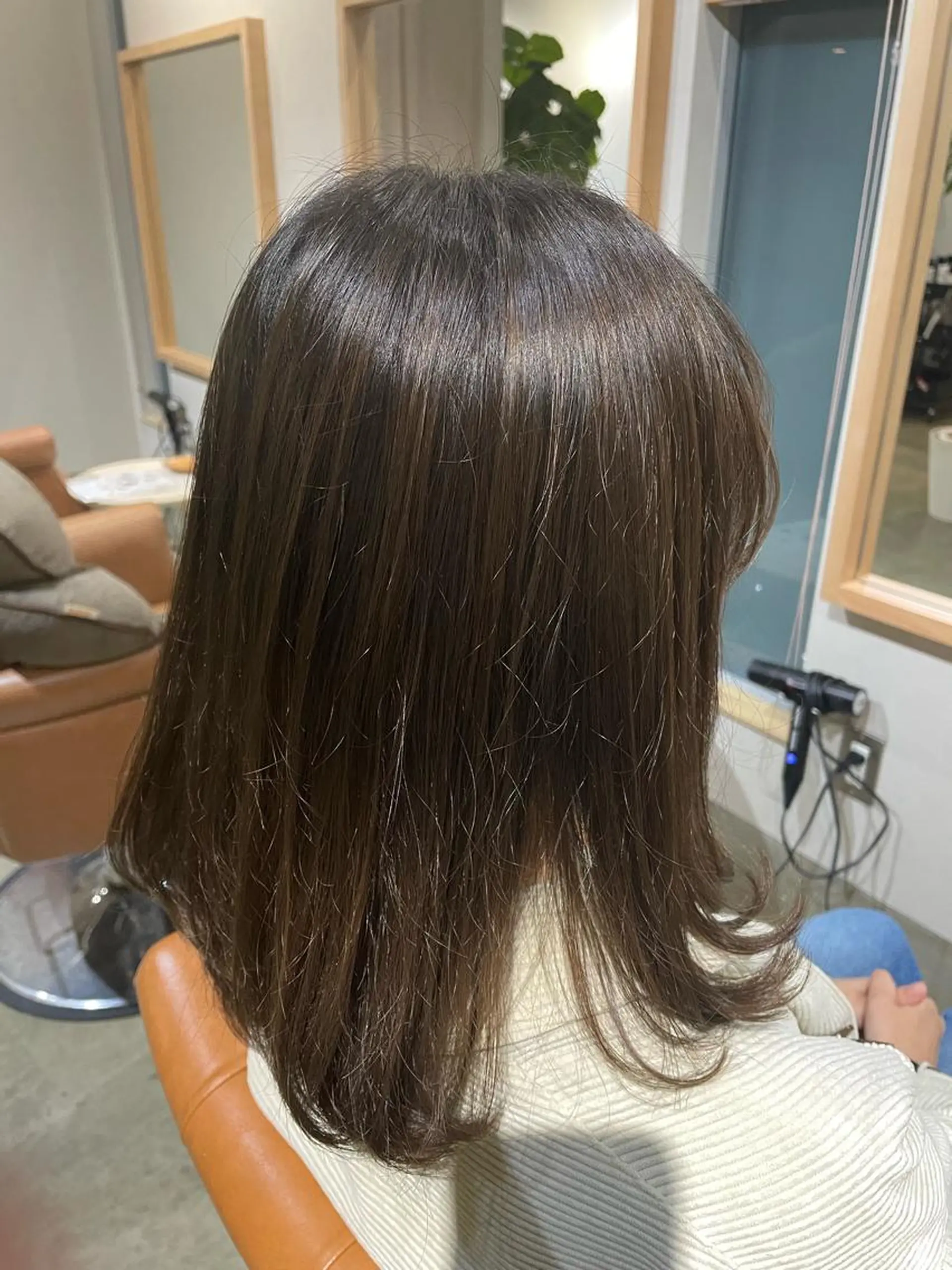 カラー まつやま さおりのヘアスタイル