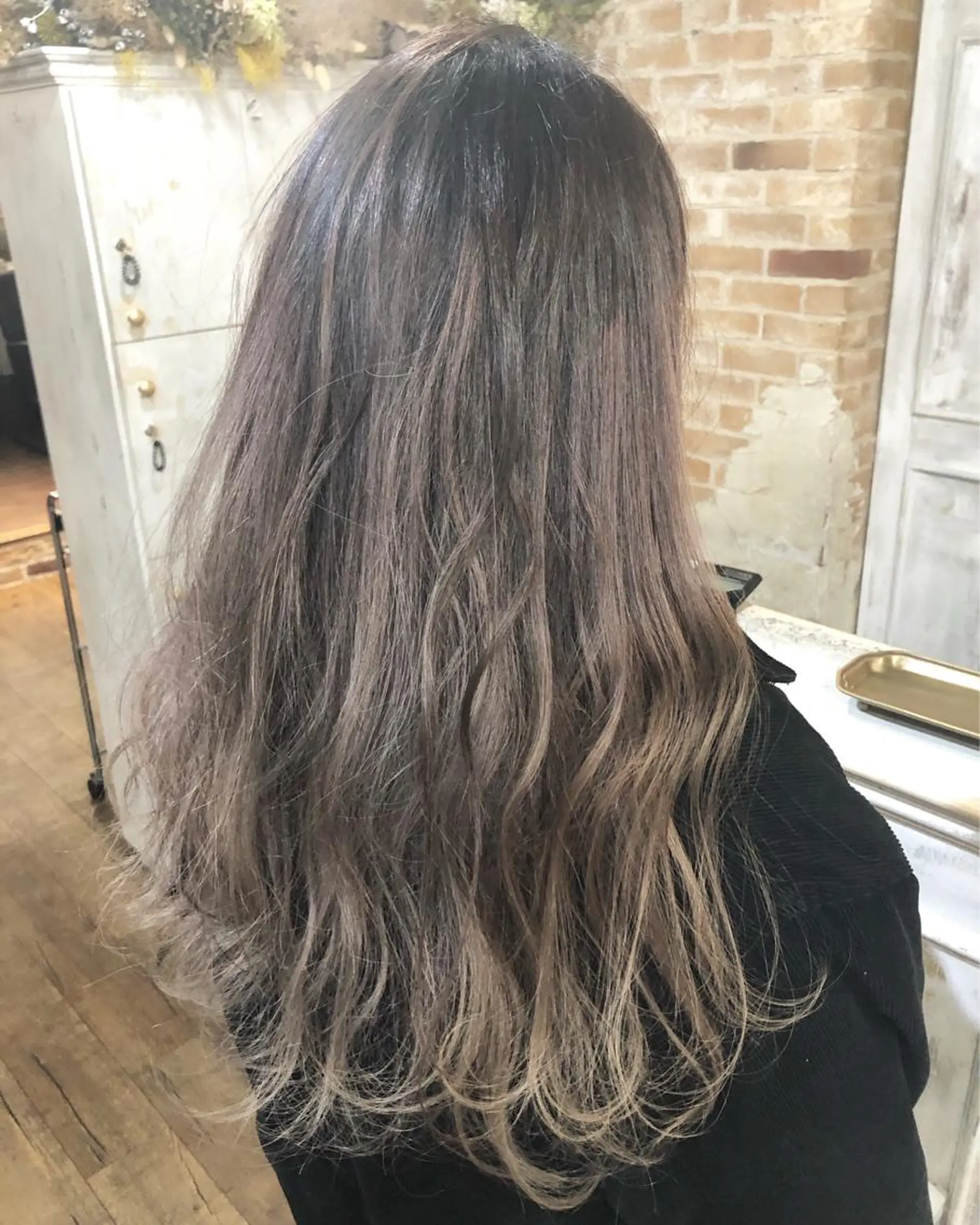 ミディアム カラー ヘアアレンジ ヘアカラー トリートメント 遠藤 拓馬のヘアスタイル