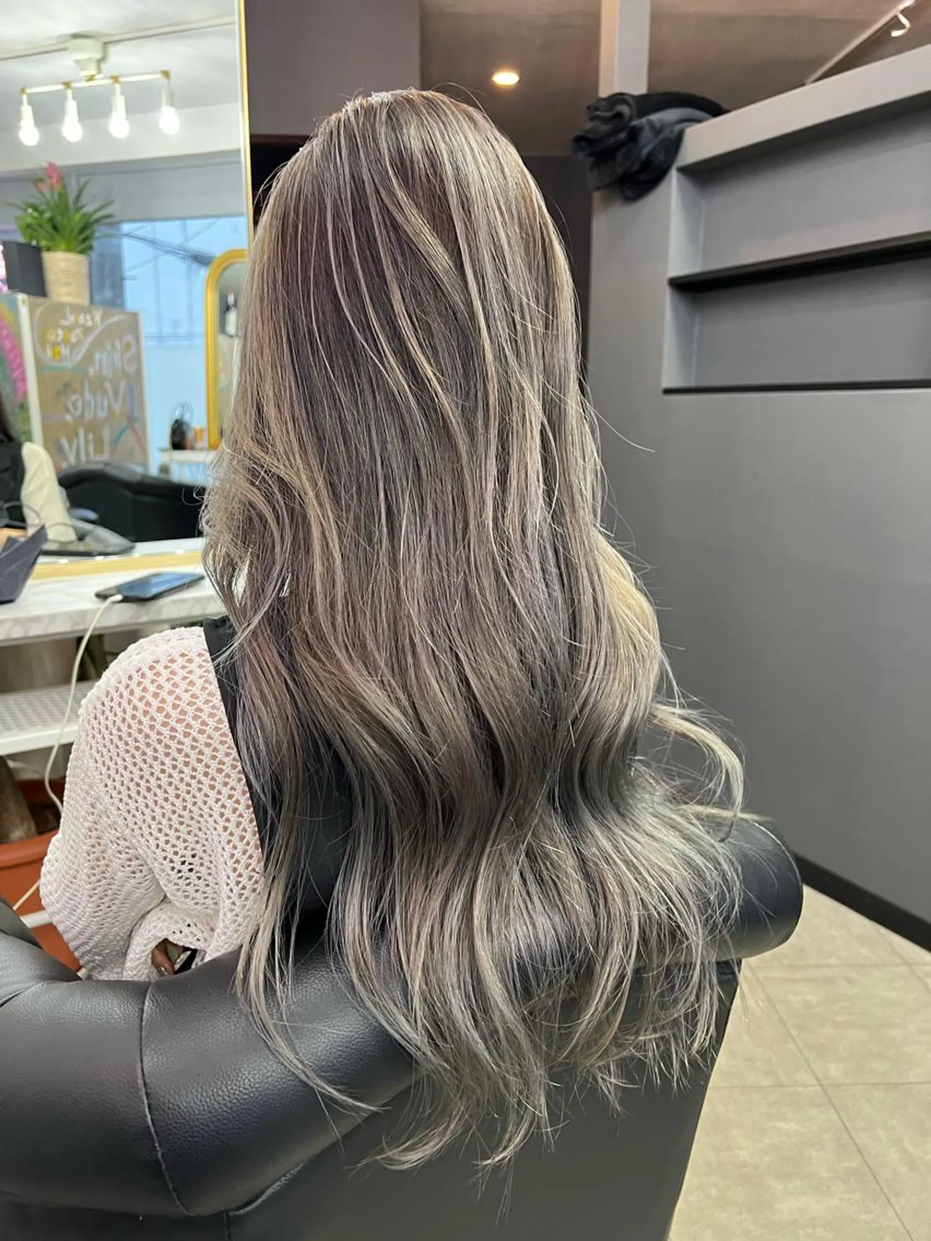 ロング カラー バレイヤージュ ブリーチ レイヤーカット sand瀧川真平 /ショートヘア/ボブのヘアスタイル