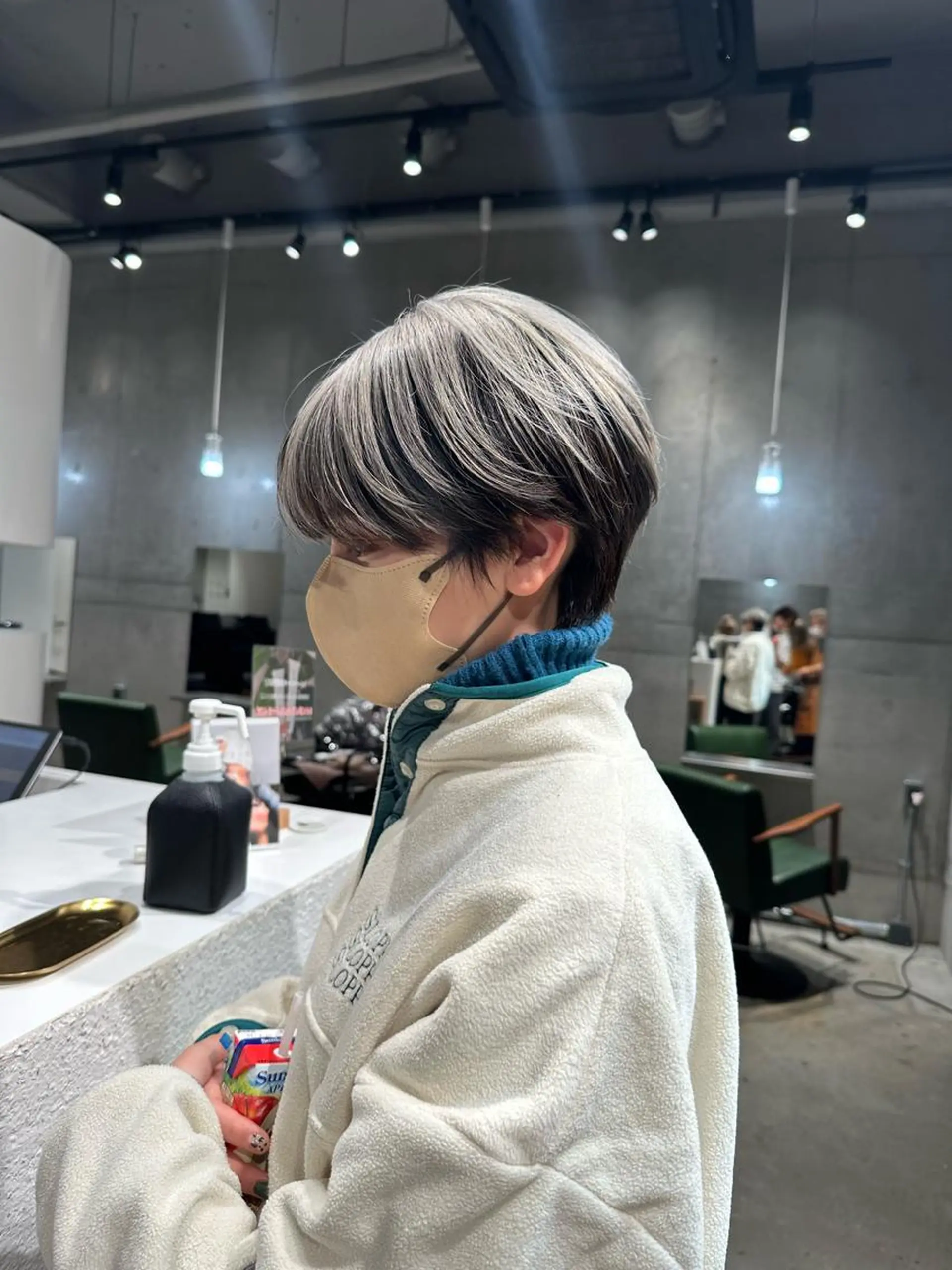 ショート カラー 名古屋ハイトーン/ 🐶ブリーチ専門店のヘアスタイル