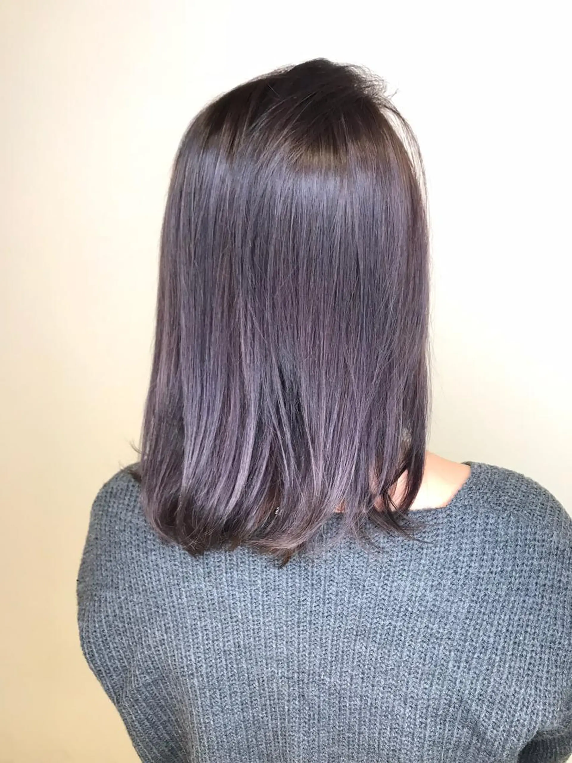 ミディアム カラー ミディアムパーマ ブリーチ 透明感カラー イルミナカラー トリートメント ヘアカラー トリートメント Miru by INCE HAIRのヘアスタイル