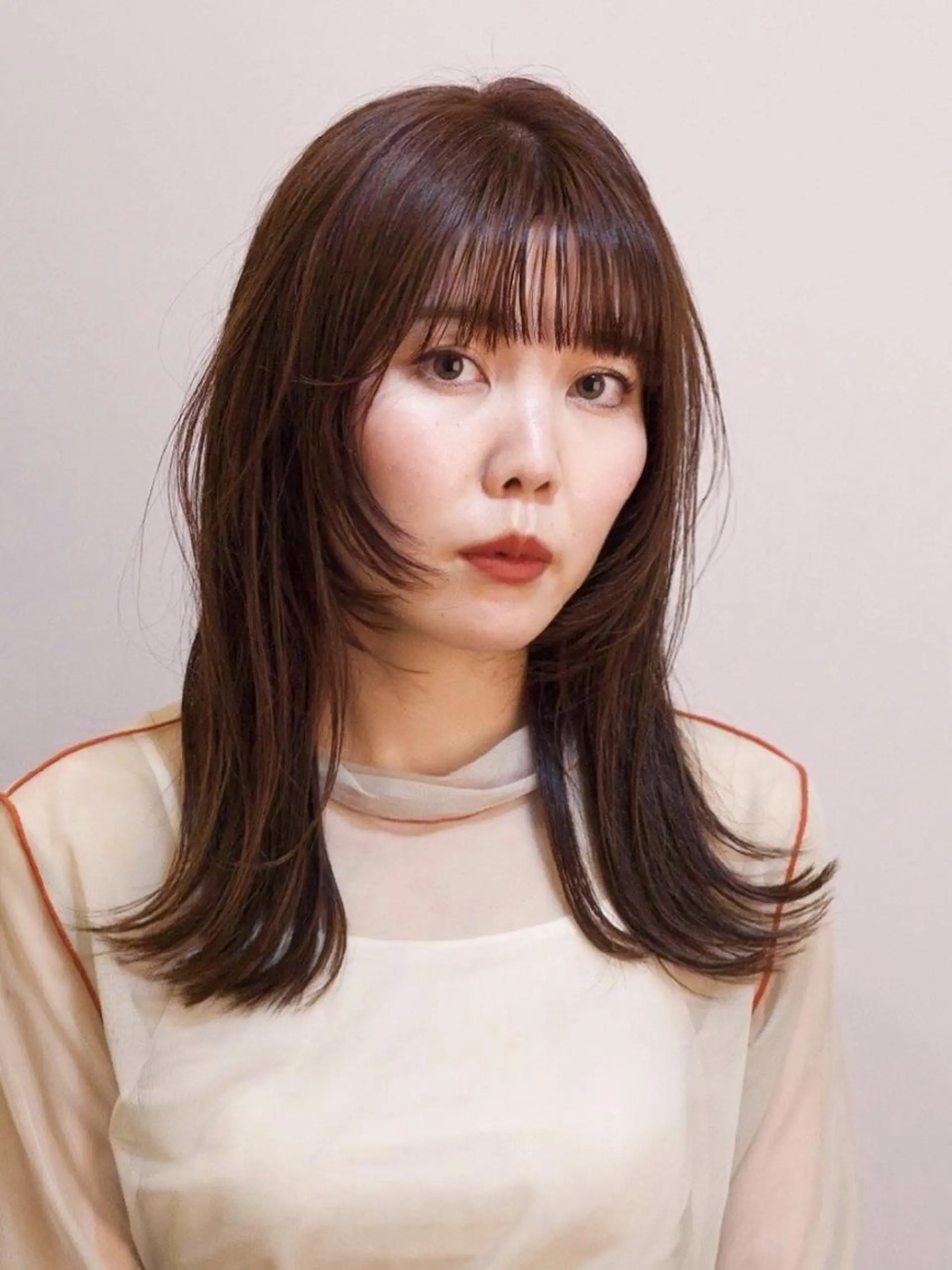 ロング カラー カット Nina by Babyloneのヘアスタイル