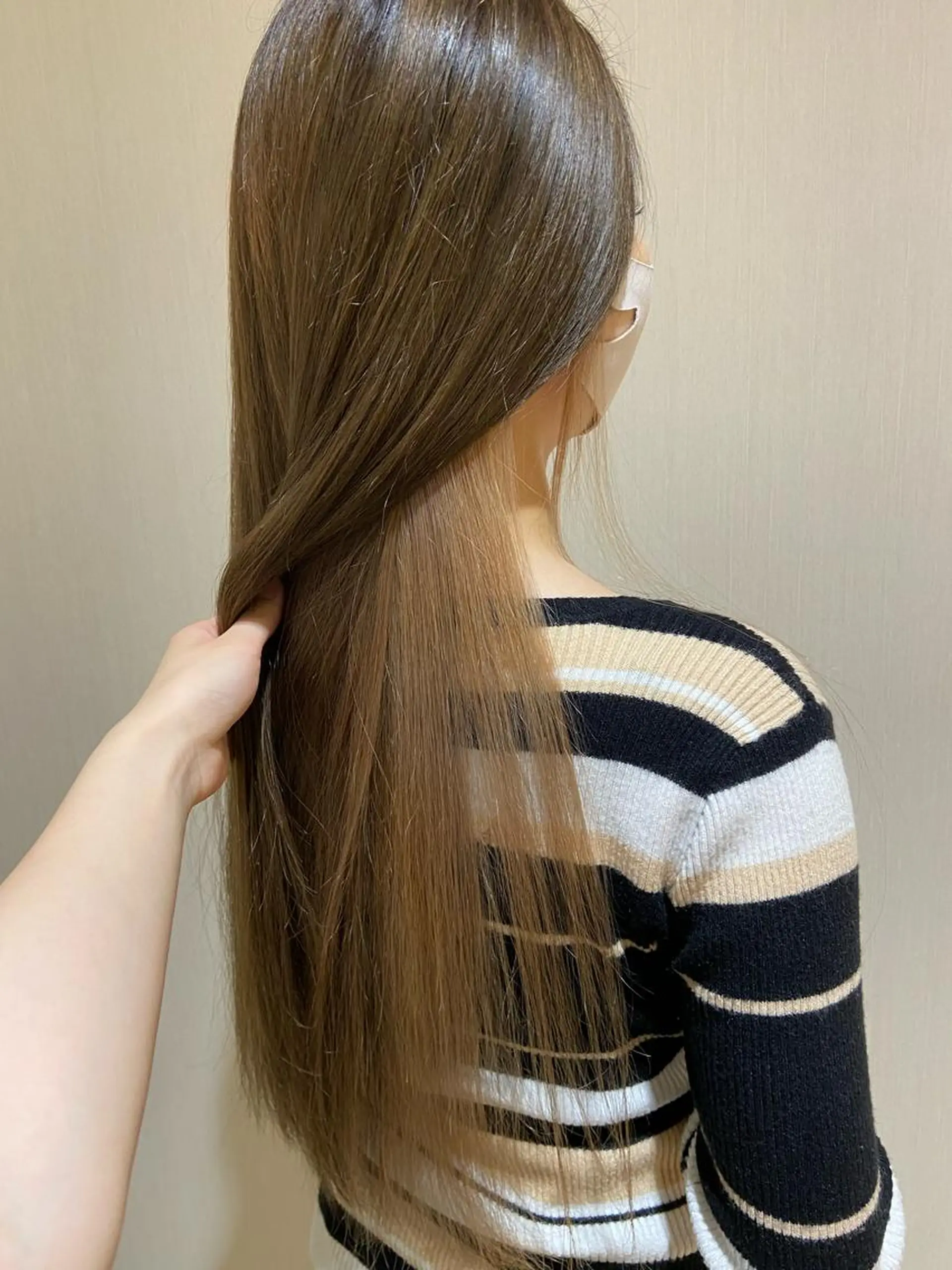 ロング カラー ベージュカラー インナーカラー 🦋髪質改善🦋 眞井琴美のヘアスタイル