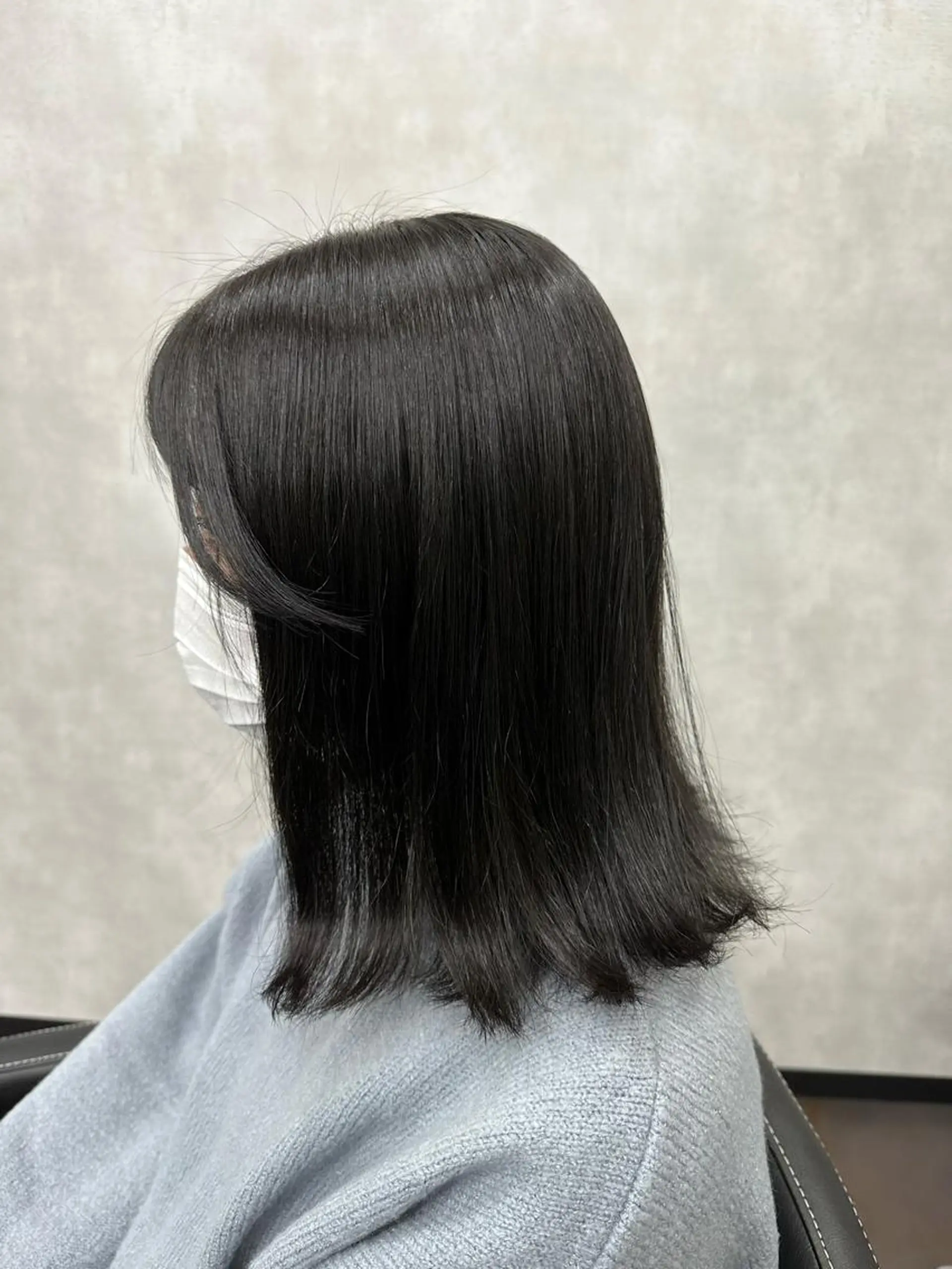 ミディアム カラー 外山 実咲のヘアスタイル