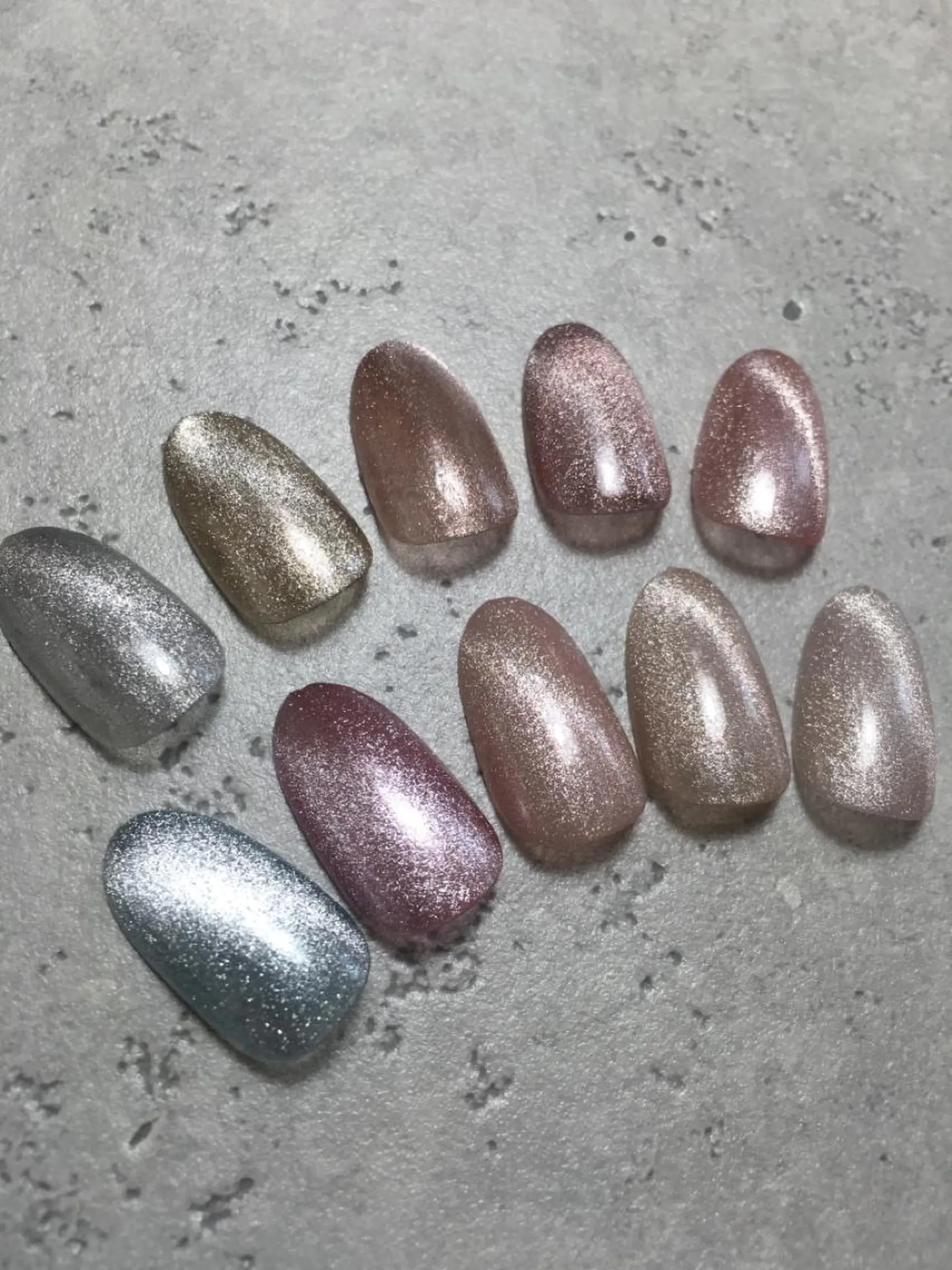 ネイル マグネットネイル nouva nailsのネイルデザイン