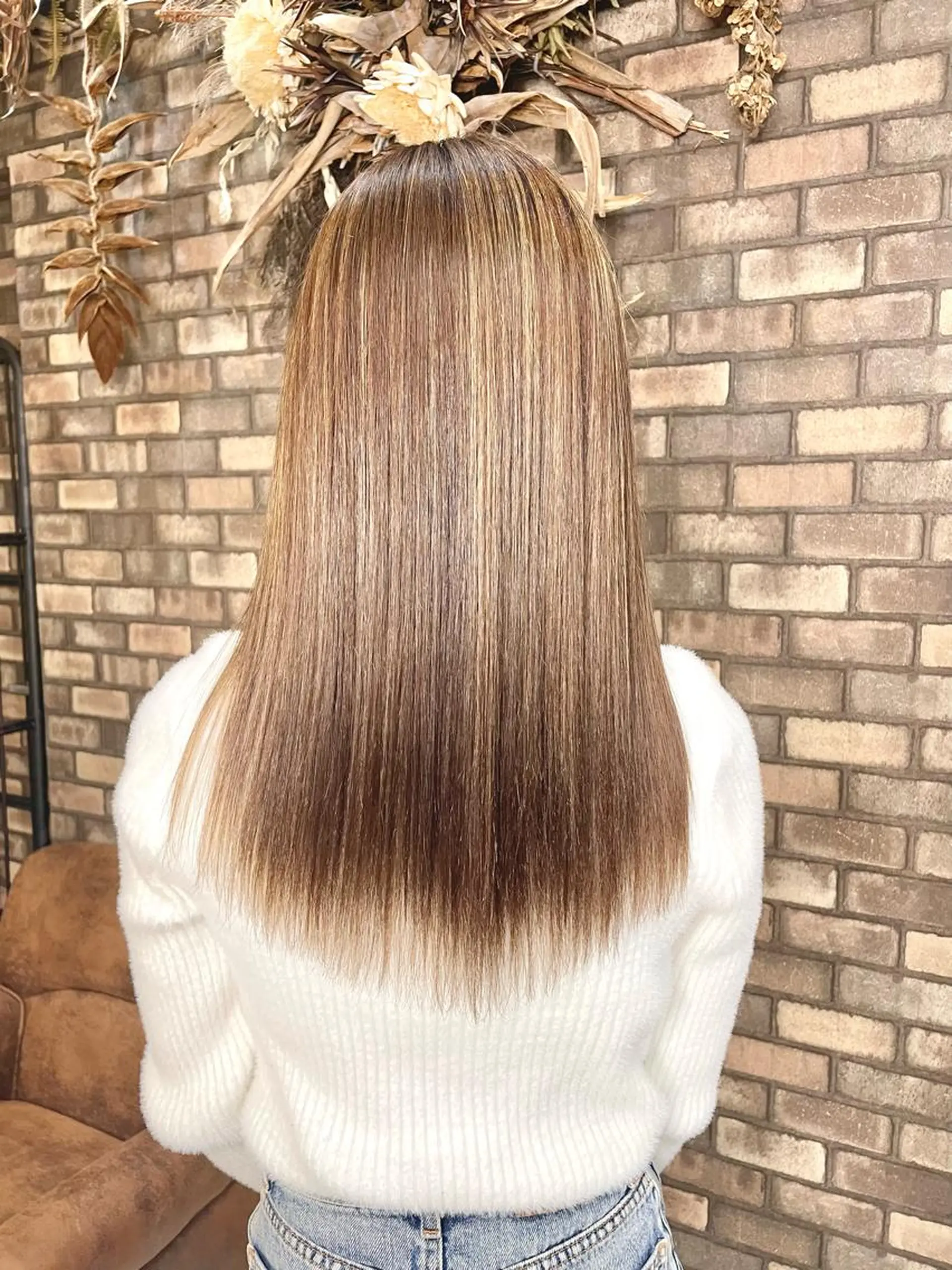 セミロング 縮毛矯正 🔷ブリーチバレイヤ ージュ🔷飯野達也のヘアスタイル