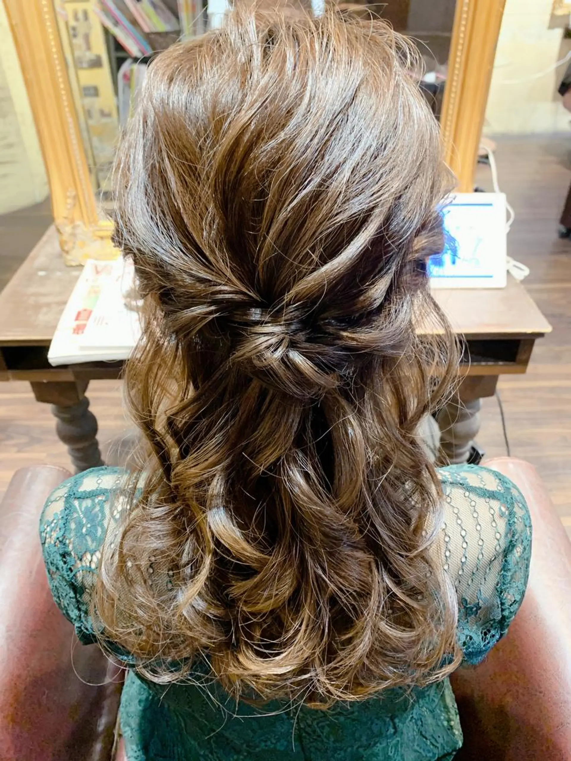 ヘアアレンジ ハーフアップ 🌟天王寺ヘアセット 🥑アレンジ師🌟のヘアスタイル