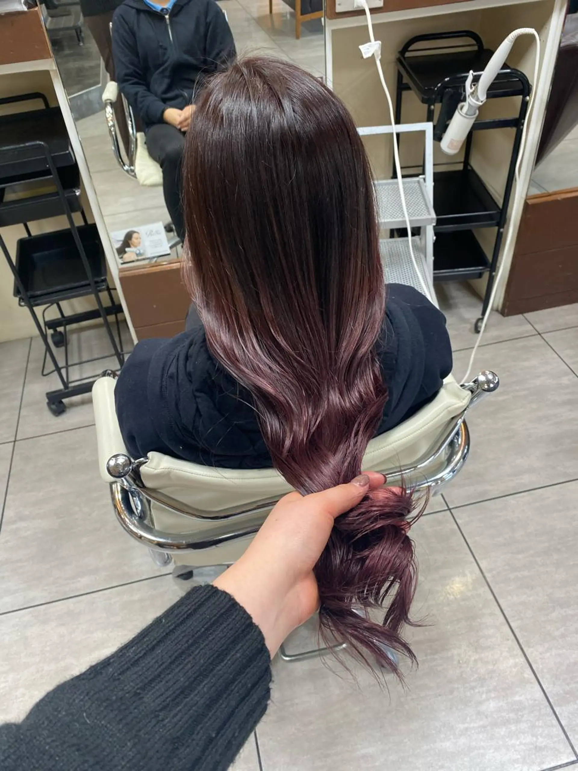 ロング カラー ヘアアレンジ 川上 麻梨阿のヘアスタイル