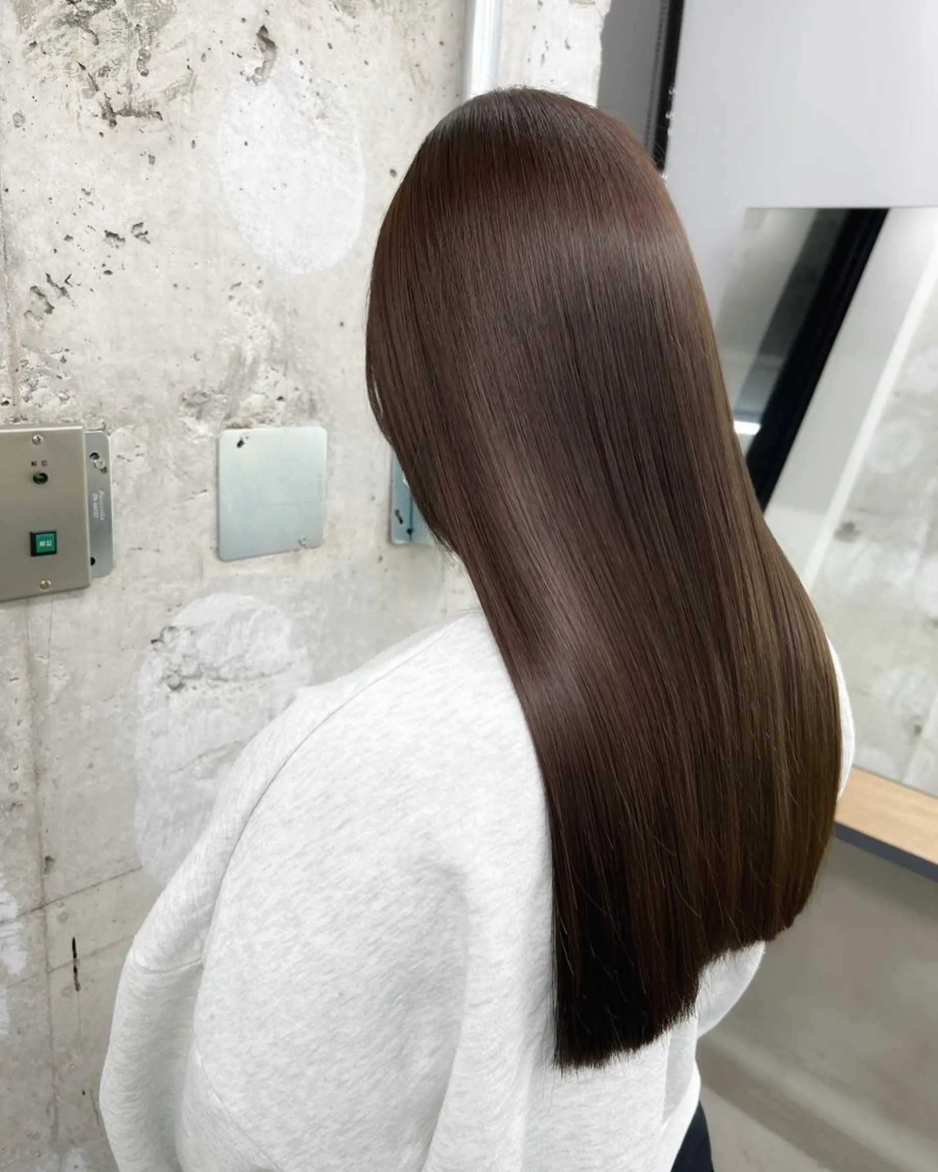 カラー ヘアアレンジ パーマ セミロング セミロングパーマ アディクシーカラー ベージュカラー ブリーチ ケアカラー トリートメント ヘアケア特化型サロン newi 梅田のヘアスタイル