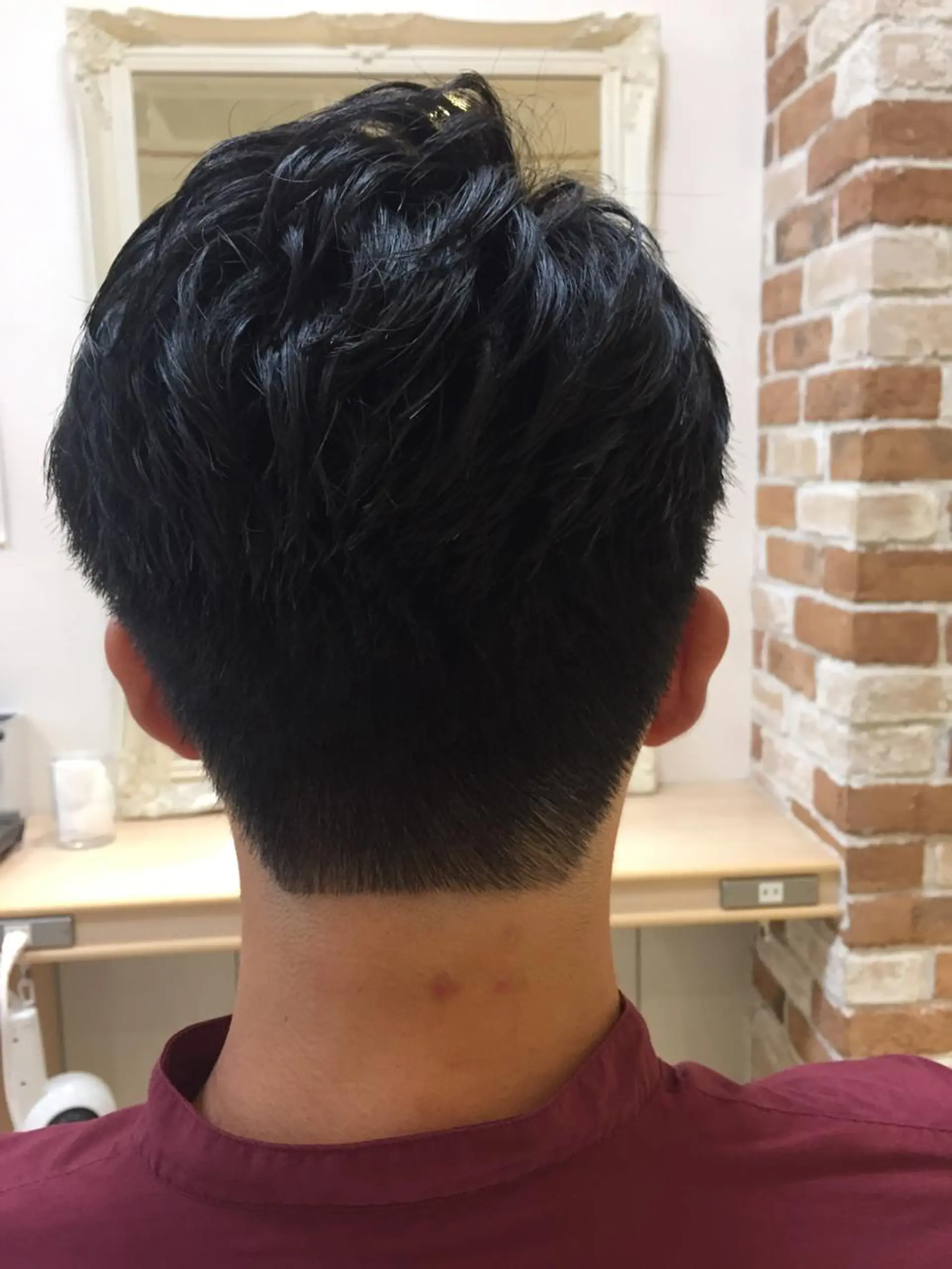 メンズ 刈り上げ カット パーマ トリートメント 加藤 未歩のヘアスタイル