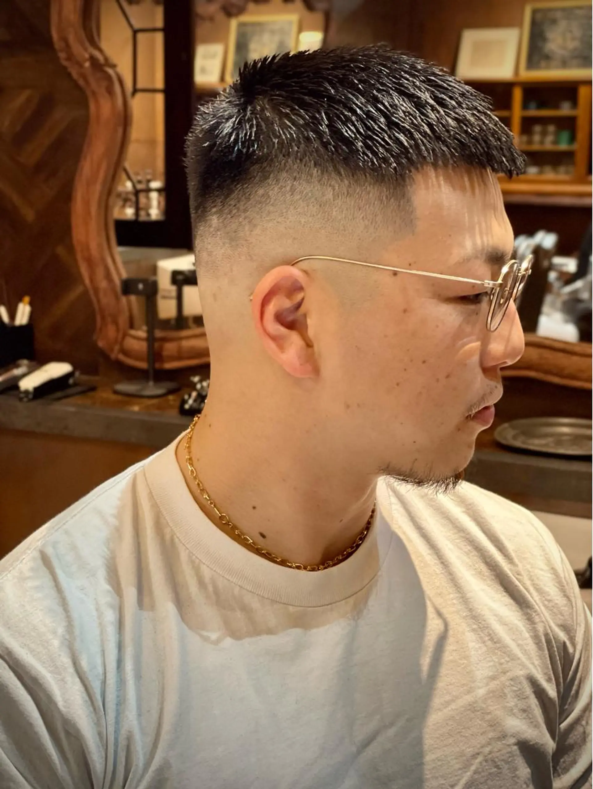 ショート メンズ 上岡 祐のヘアスタイル