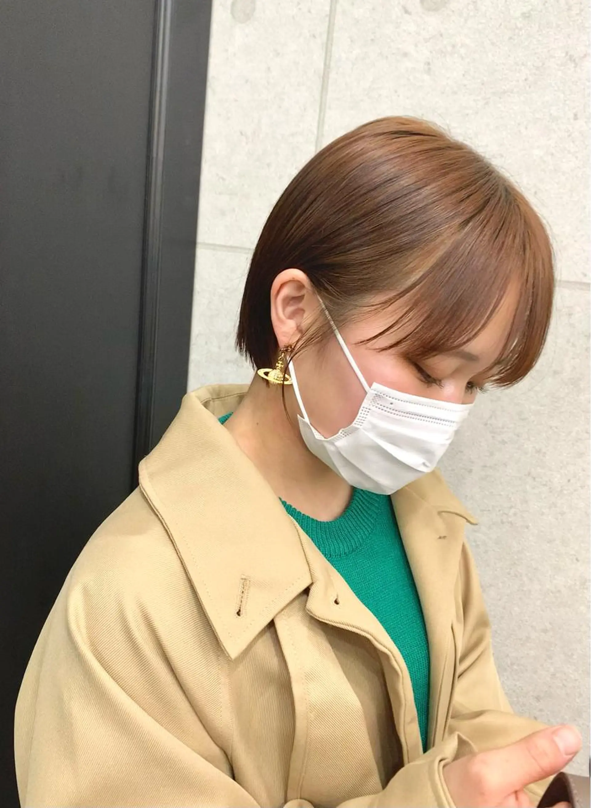 ショート レイヤー ハイトーン 暖色⭐︎KANAKOのヘアスタイル