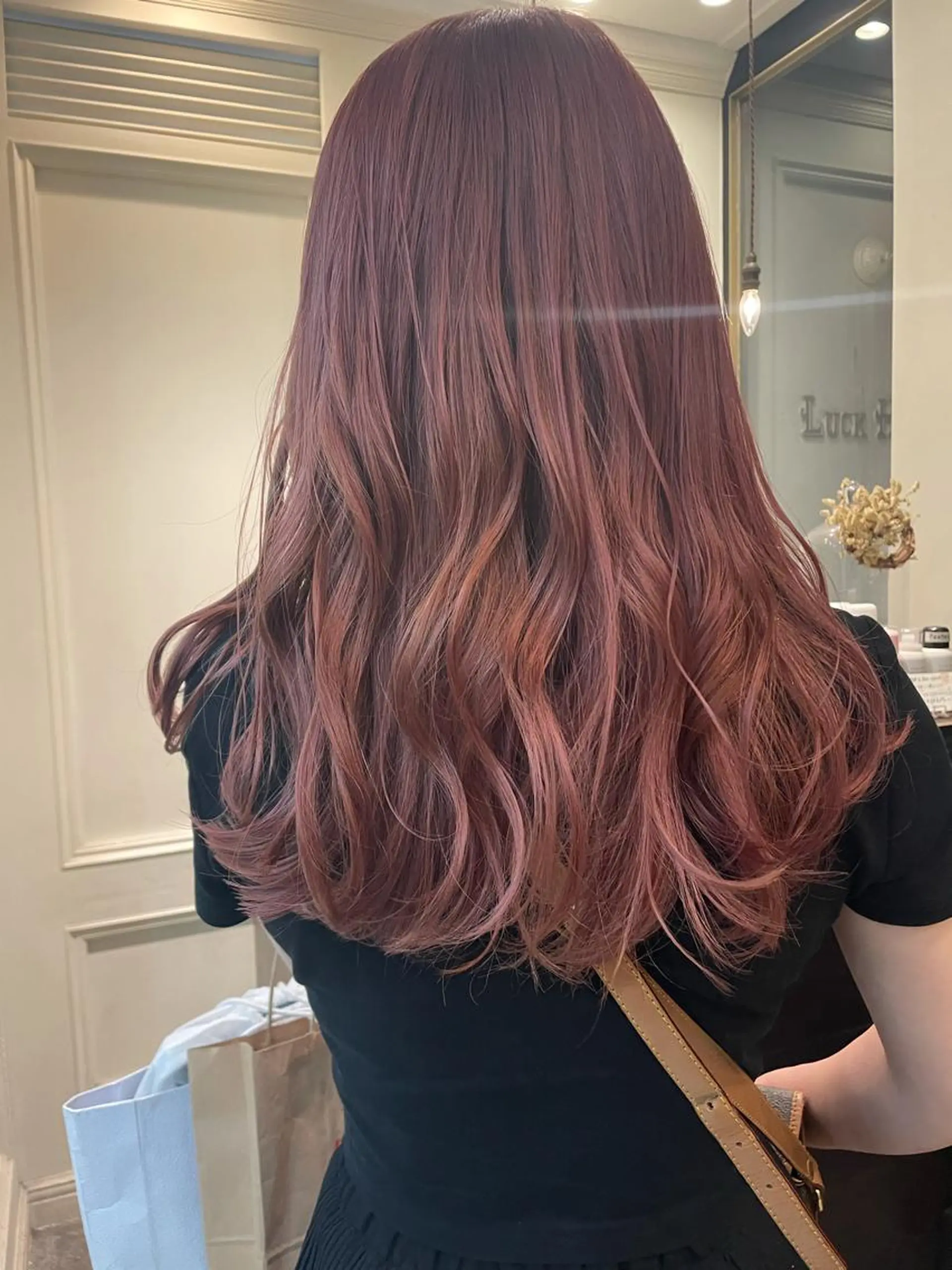 セミロング カラー ブリーチ ケアブリーチ ピンクカラー 大人girly🛋️ 🤍yukakoのヘアスタイル