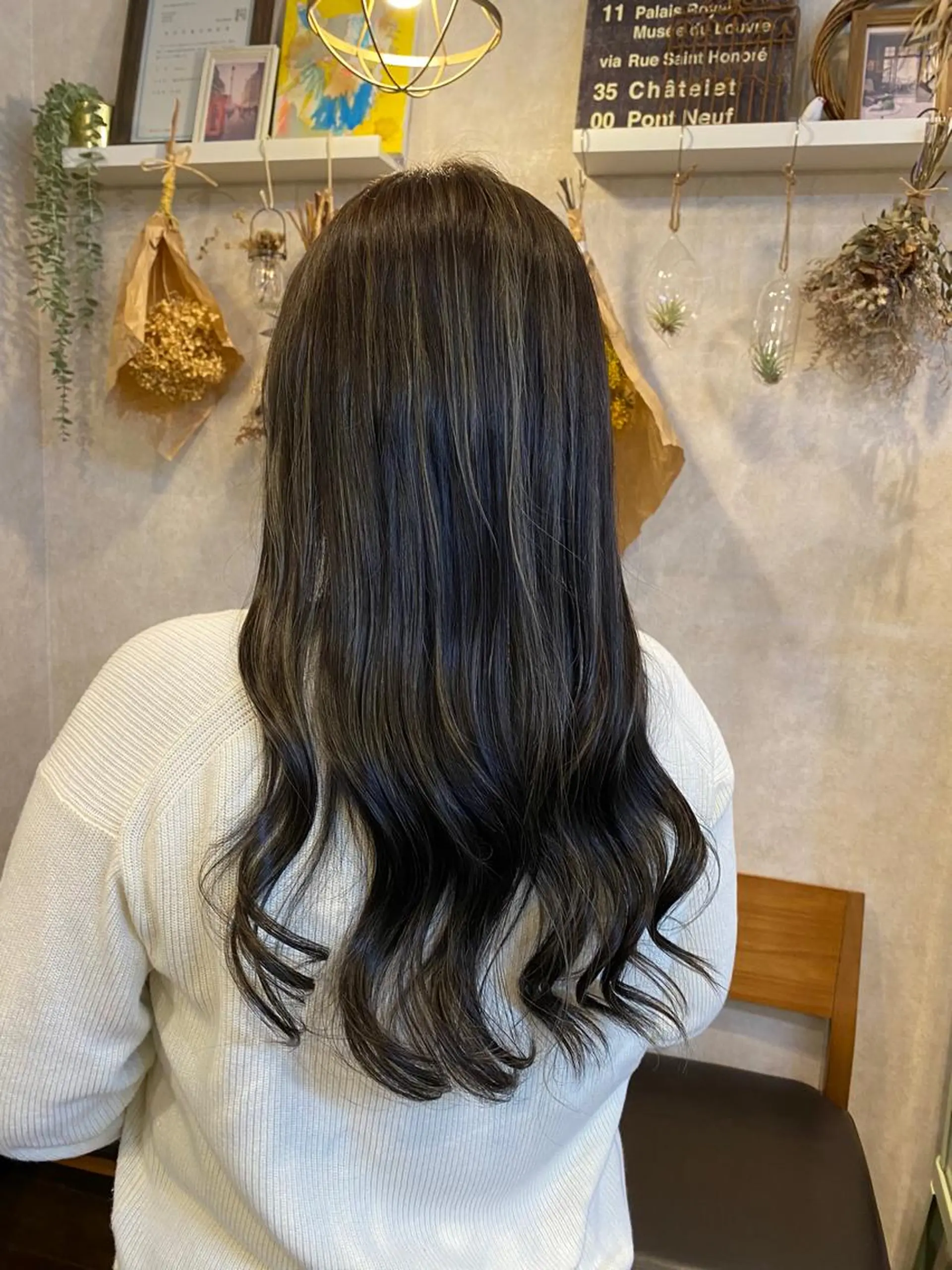 ロング カラー ハイライトカラー ハイライト 齊藤 萌香のヘアスタイル