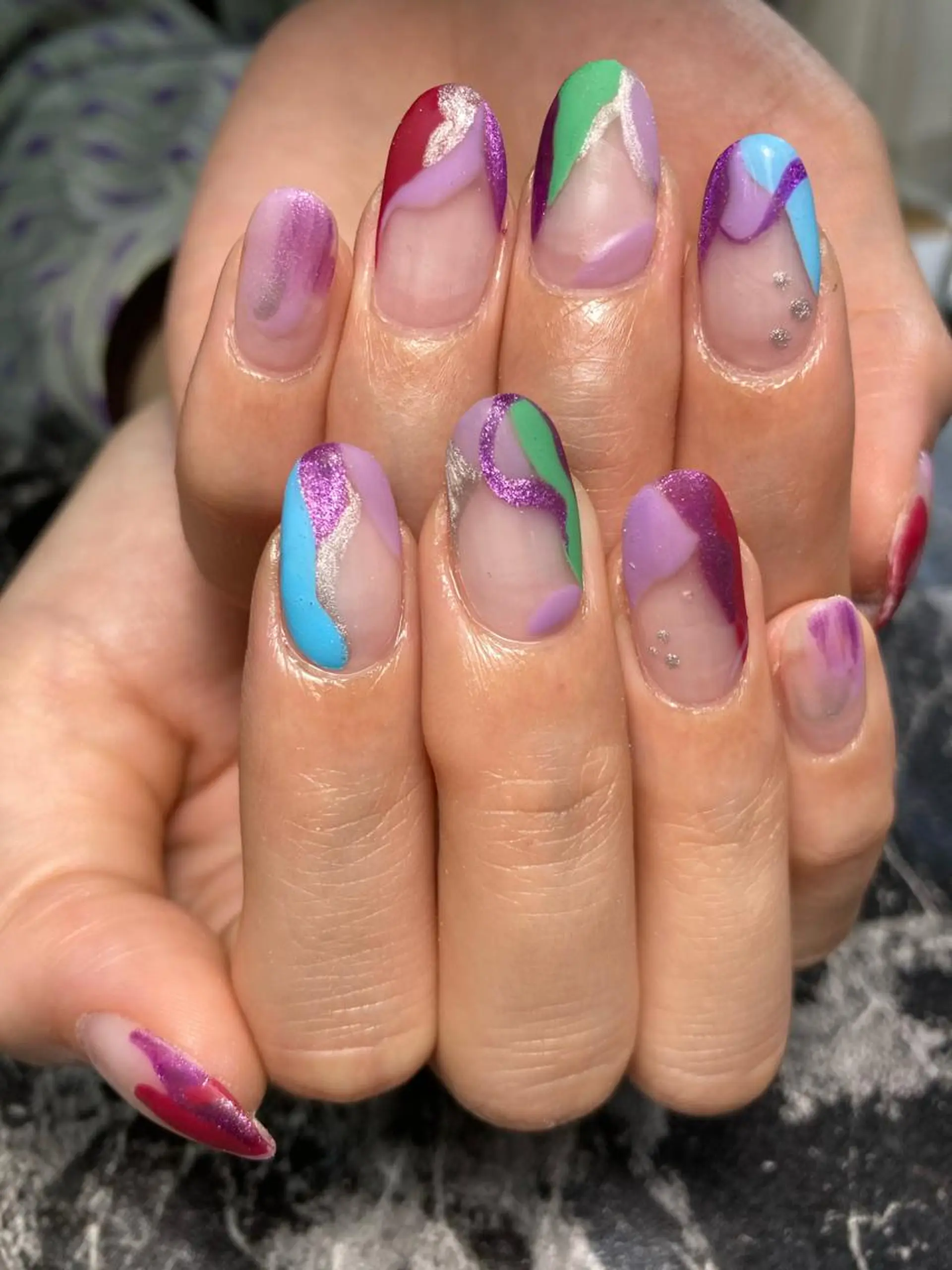 ミディアム ネイル ハンドネイル フットネイル ✴︎ Delightのネイルデザイン