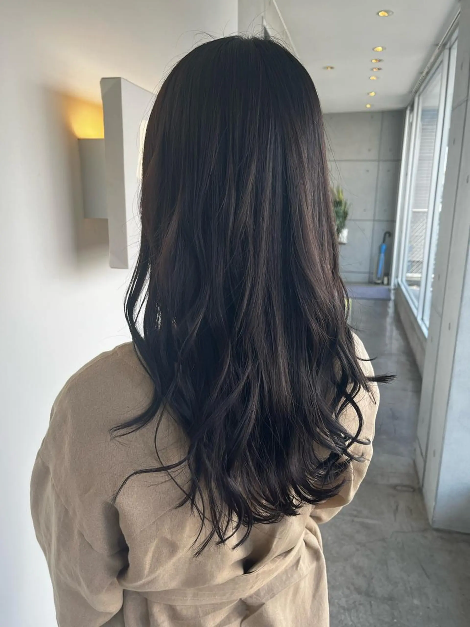 セミロング おせ ちさとのヘアスタイル