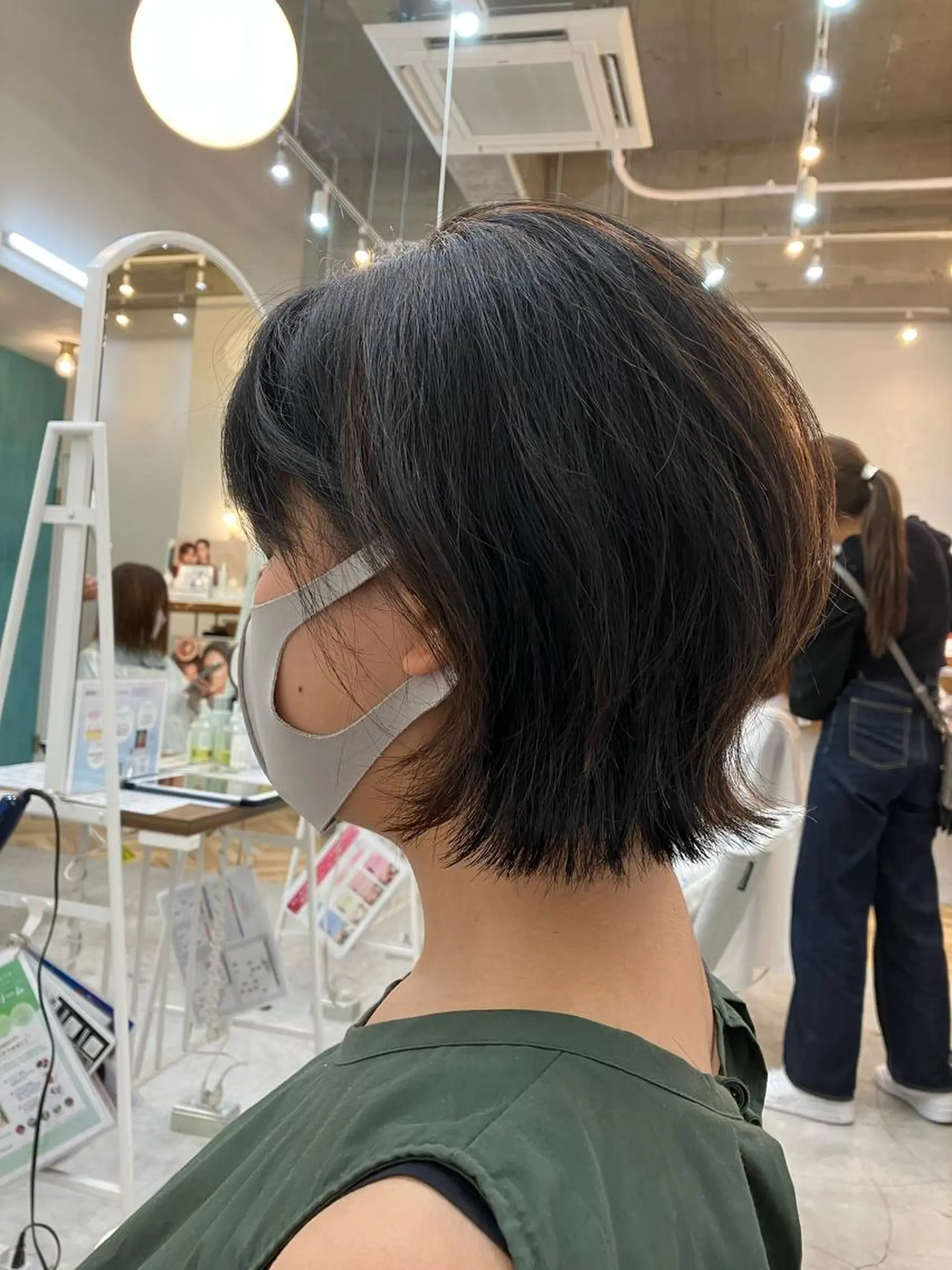 ミディアム ボブ 外ハネヘア 韓国ヘア⭐︎髪質改善 io（イオ）のヘアスタイル