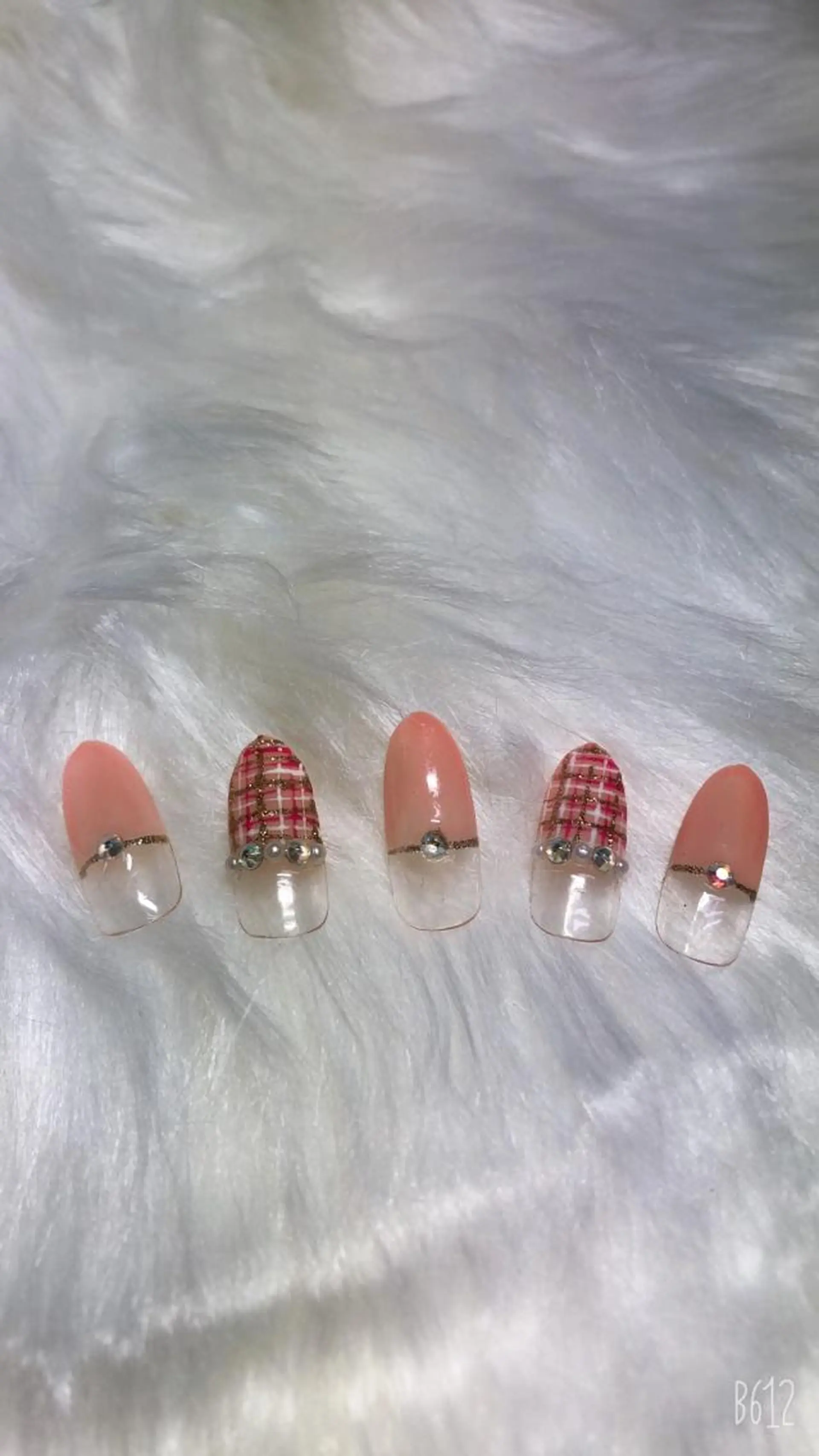 ネイル ハンドネイル MoonNail ユリ🌸のネイルデザイン