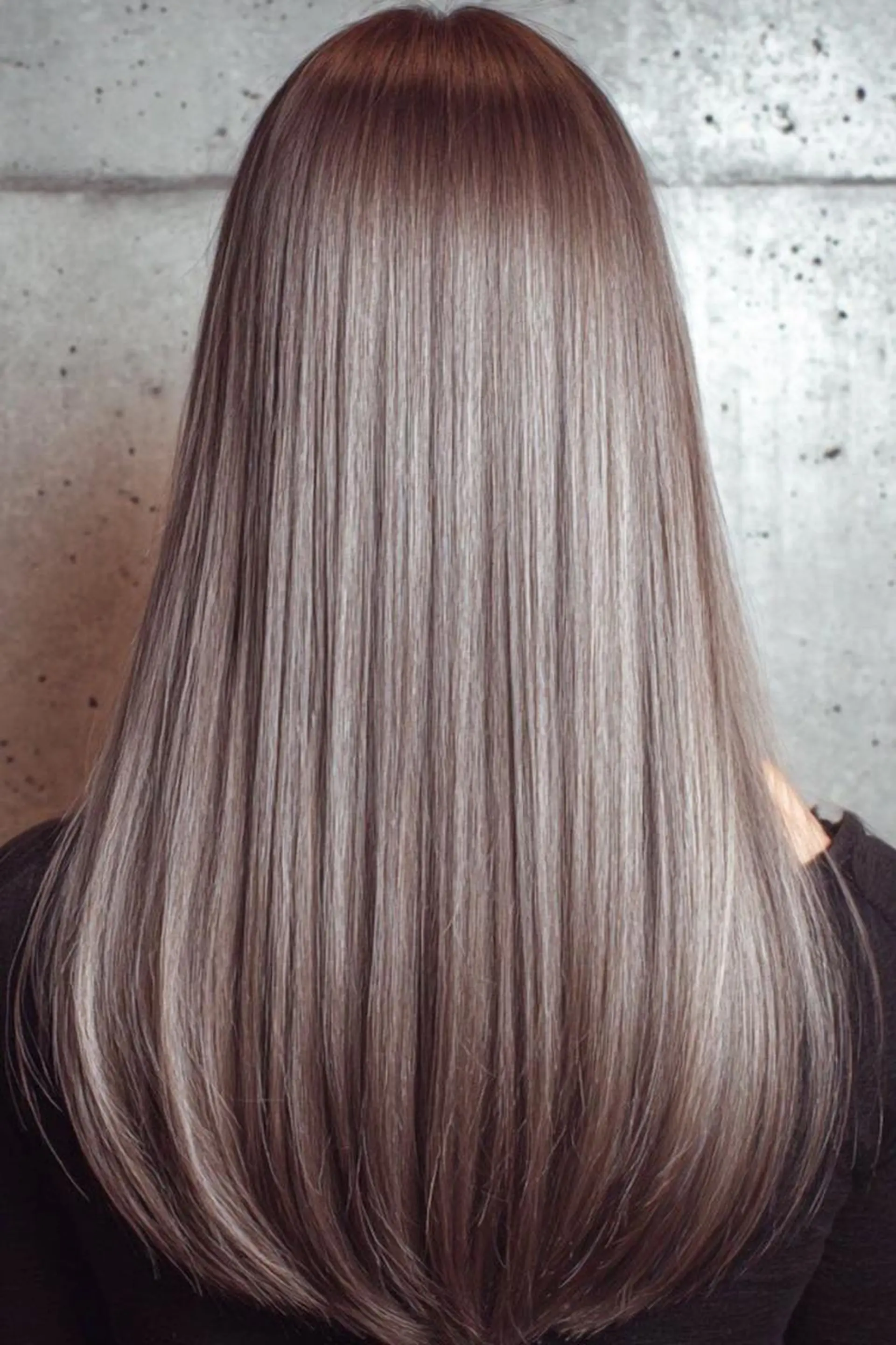 ロング YOCCHI ヘアデザイナーのヘアスタイル