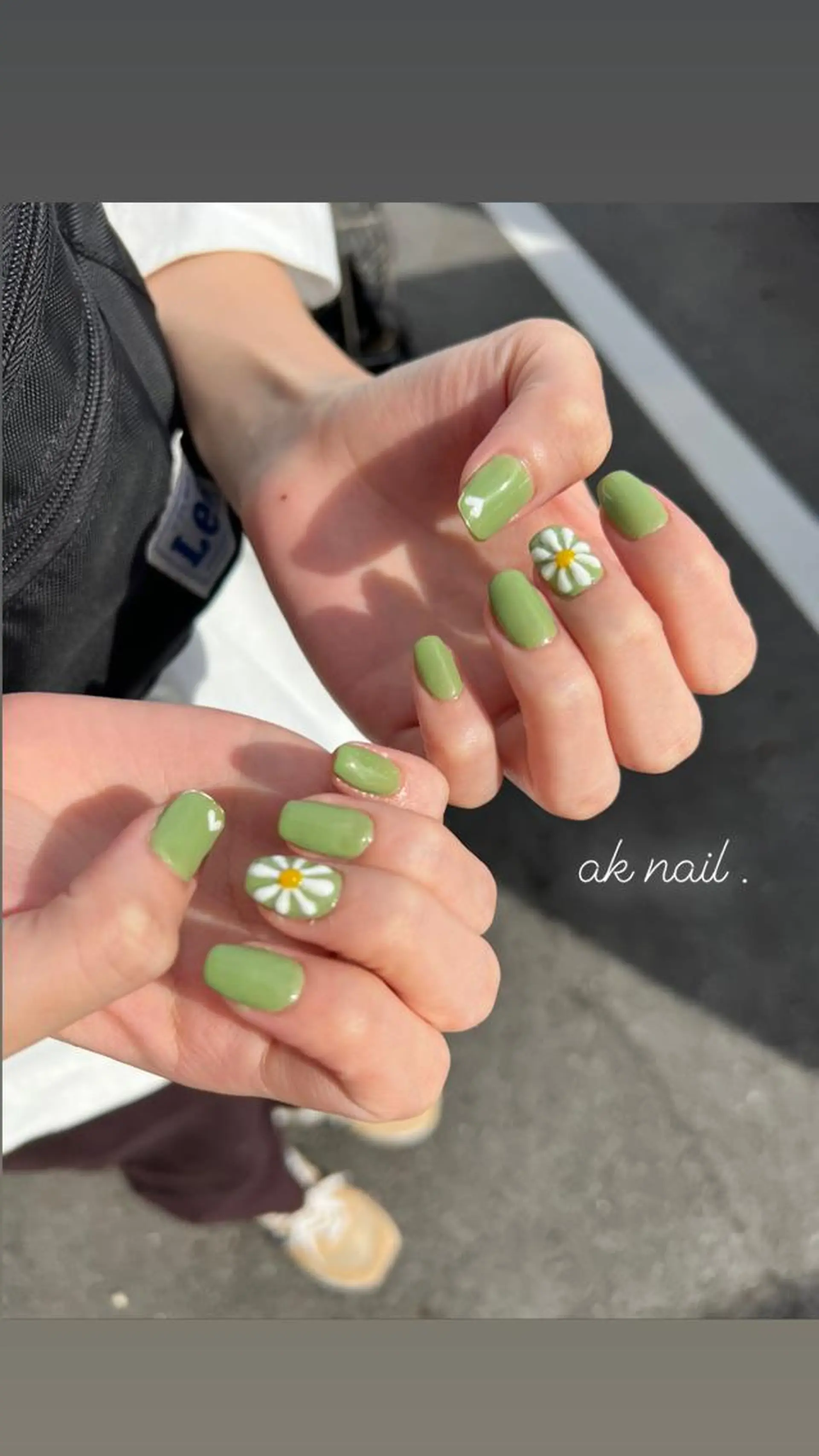 ネイル グリーン ぷっくりネイル ハンドネイル ak nail .のネイルデザイン