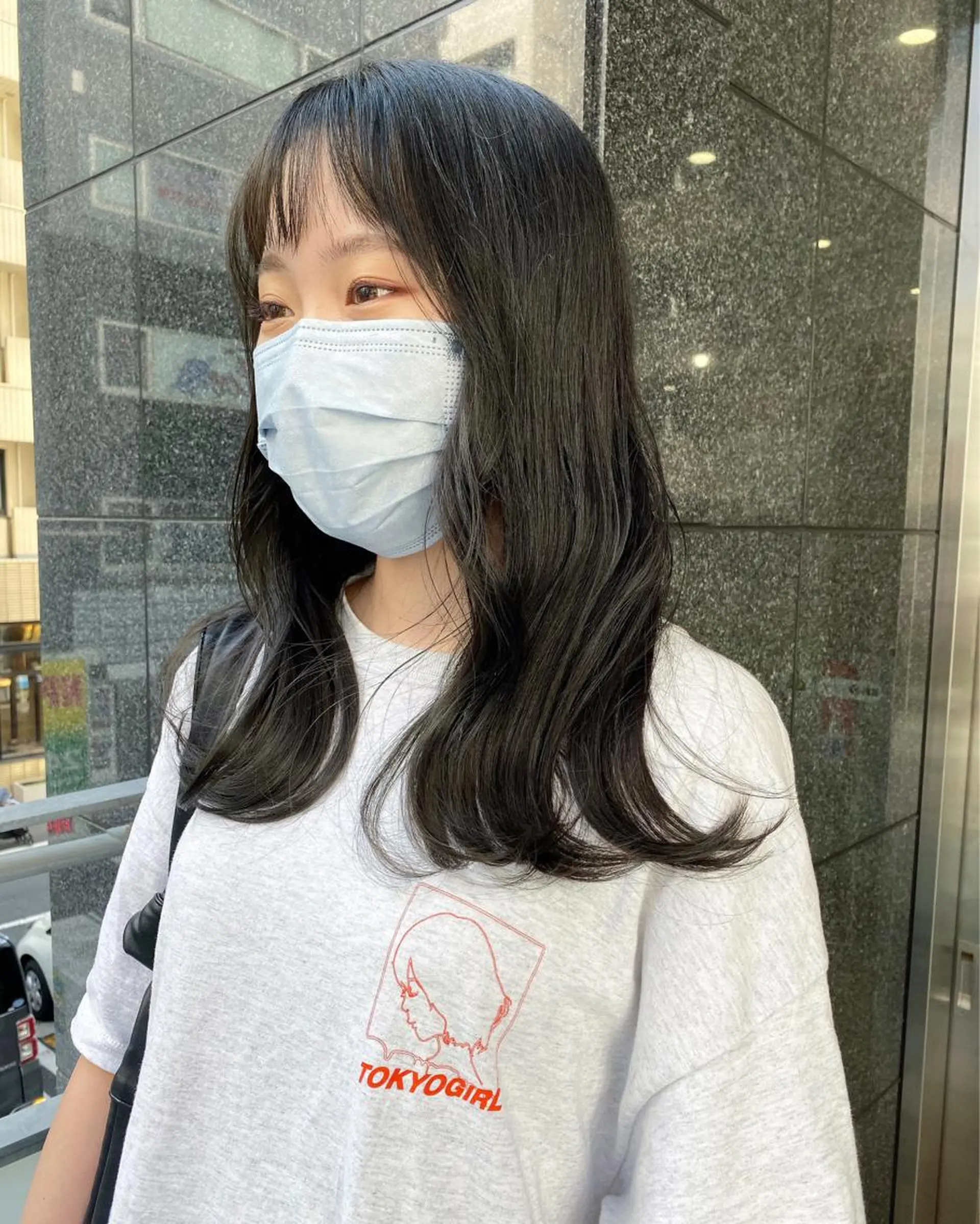 ロング カラー オリーブ/アッシュ やわらか透明感カラーのヘアスタイル