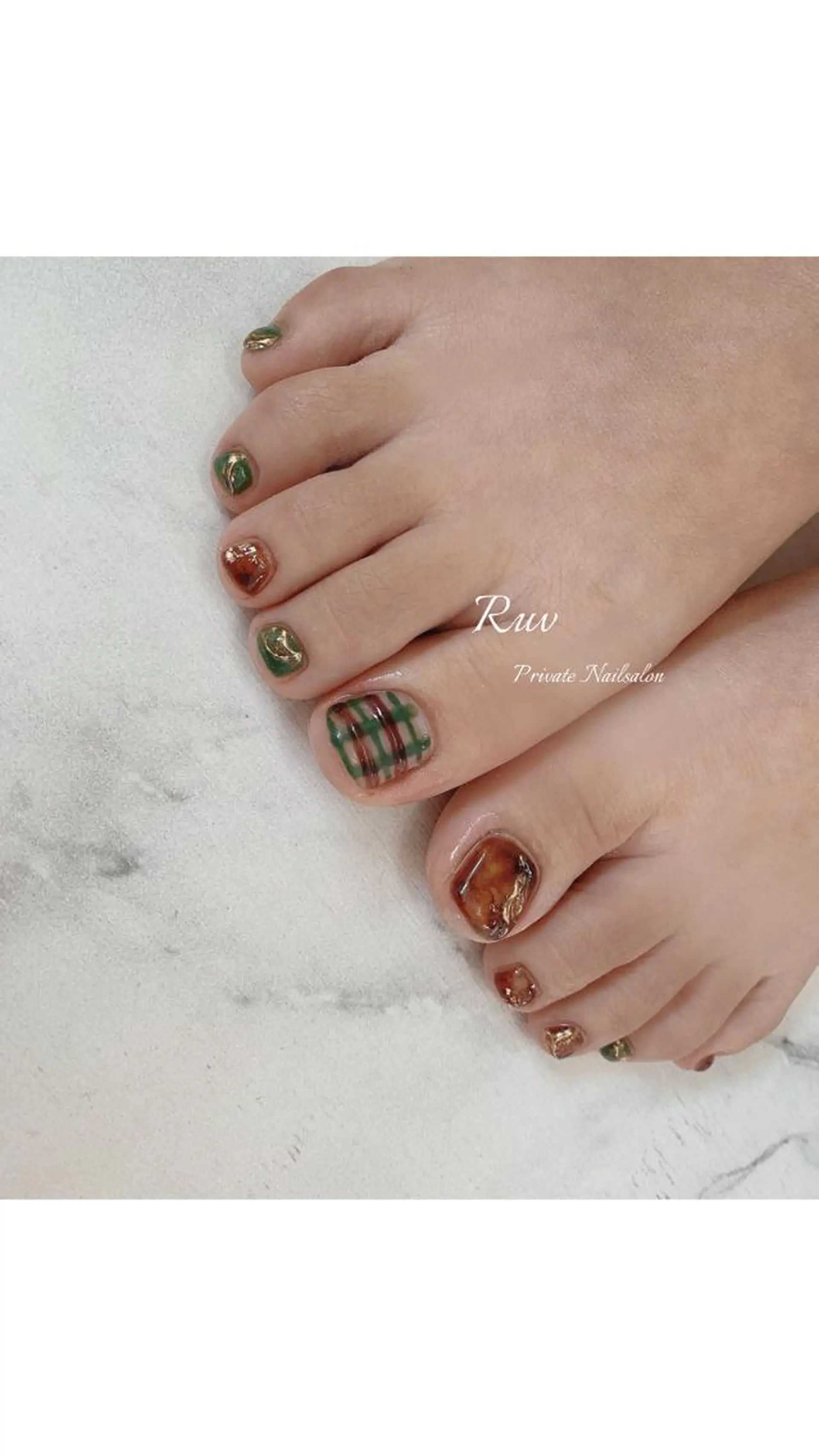 ネイル フットネイル プライベート ネイルサロン　ルヴのネイルデザイン